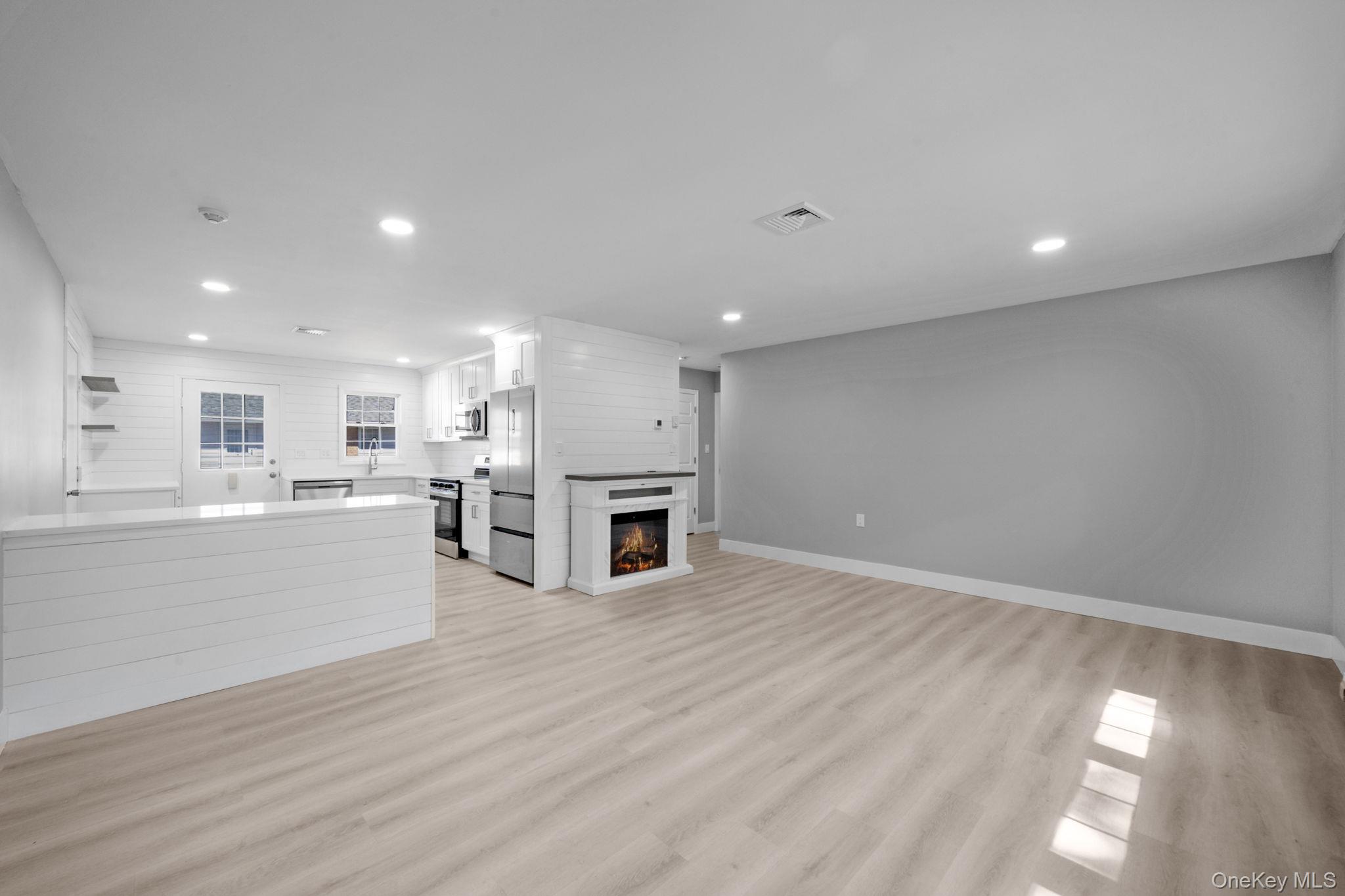 269 Berwick Court # B, Ridge, NY 11961