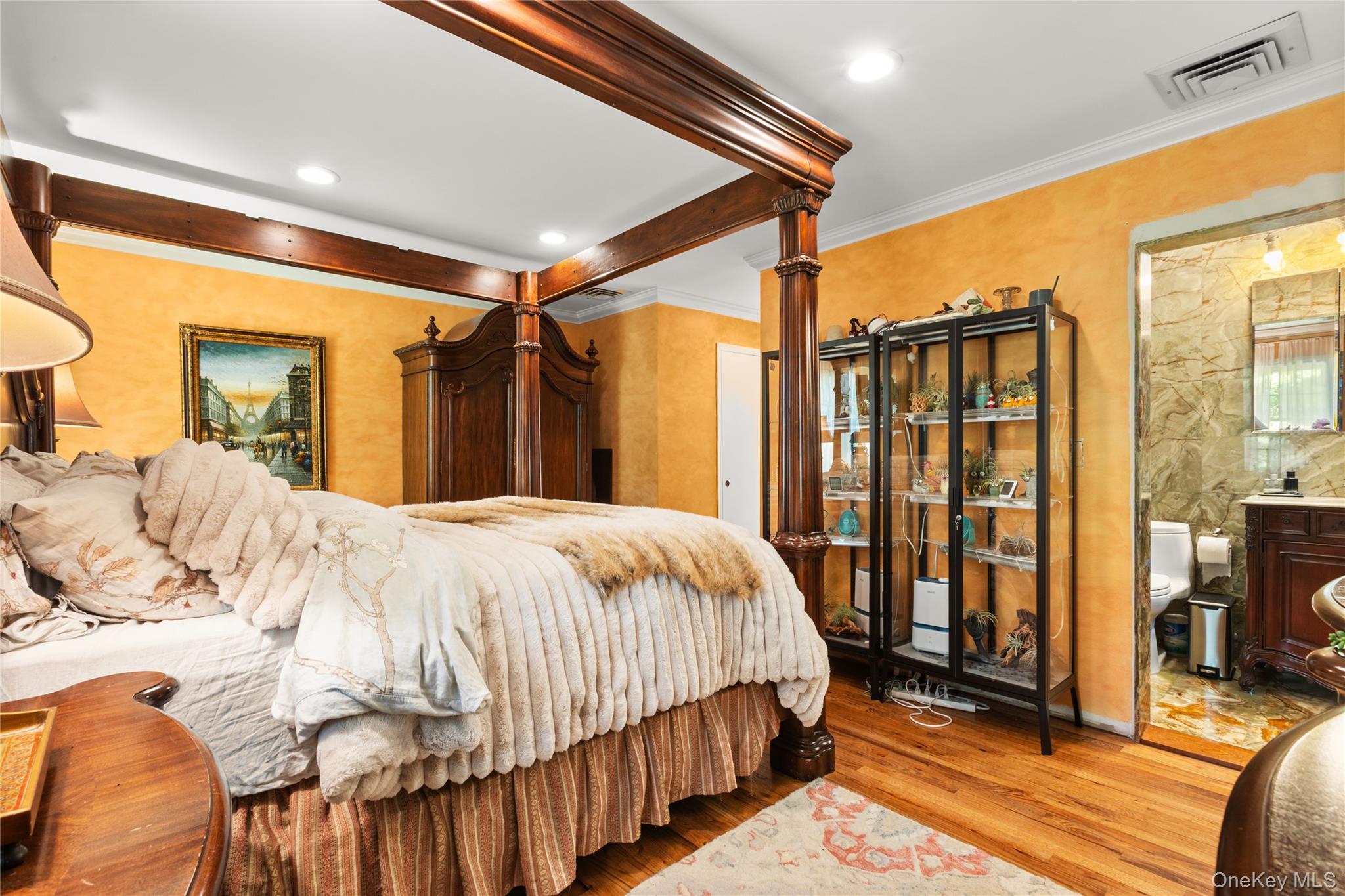 11 Williamsburg Drive, Fort Salonga, NY 11768