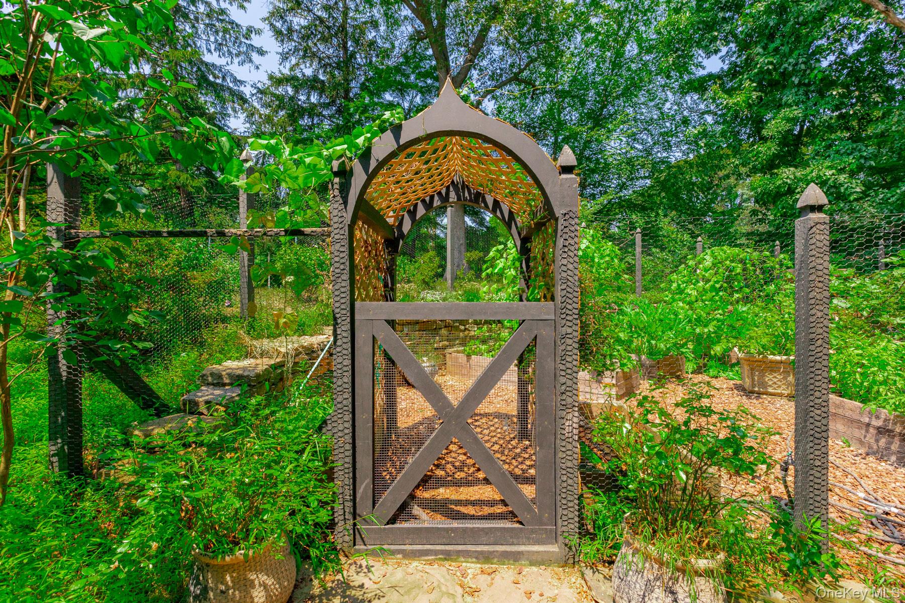 11 Williamsburg Drive, Fort Salonga, NY 11768