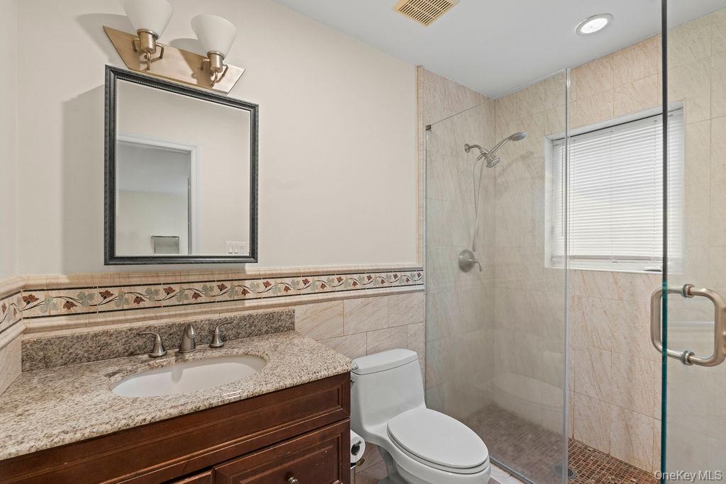 60 Plymouth Road, Great Neck Plaza, NY 11023