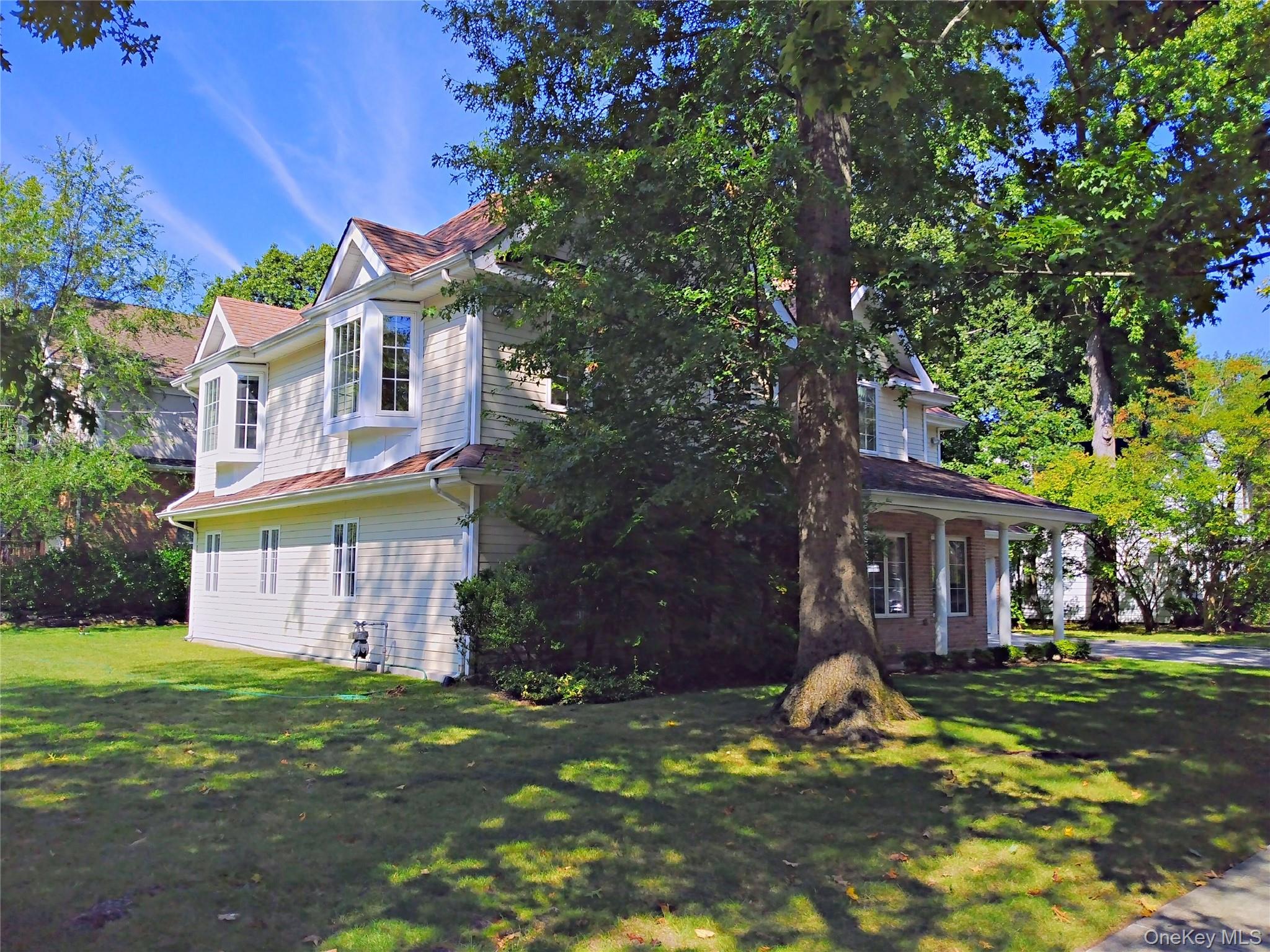 60 Plymouth Road, Great Neck Plaza, NY 11023