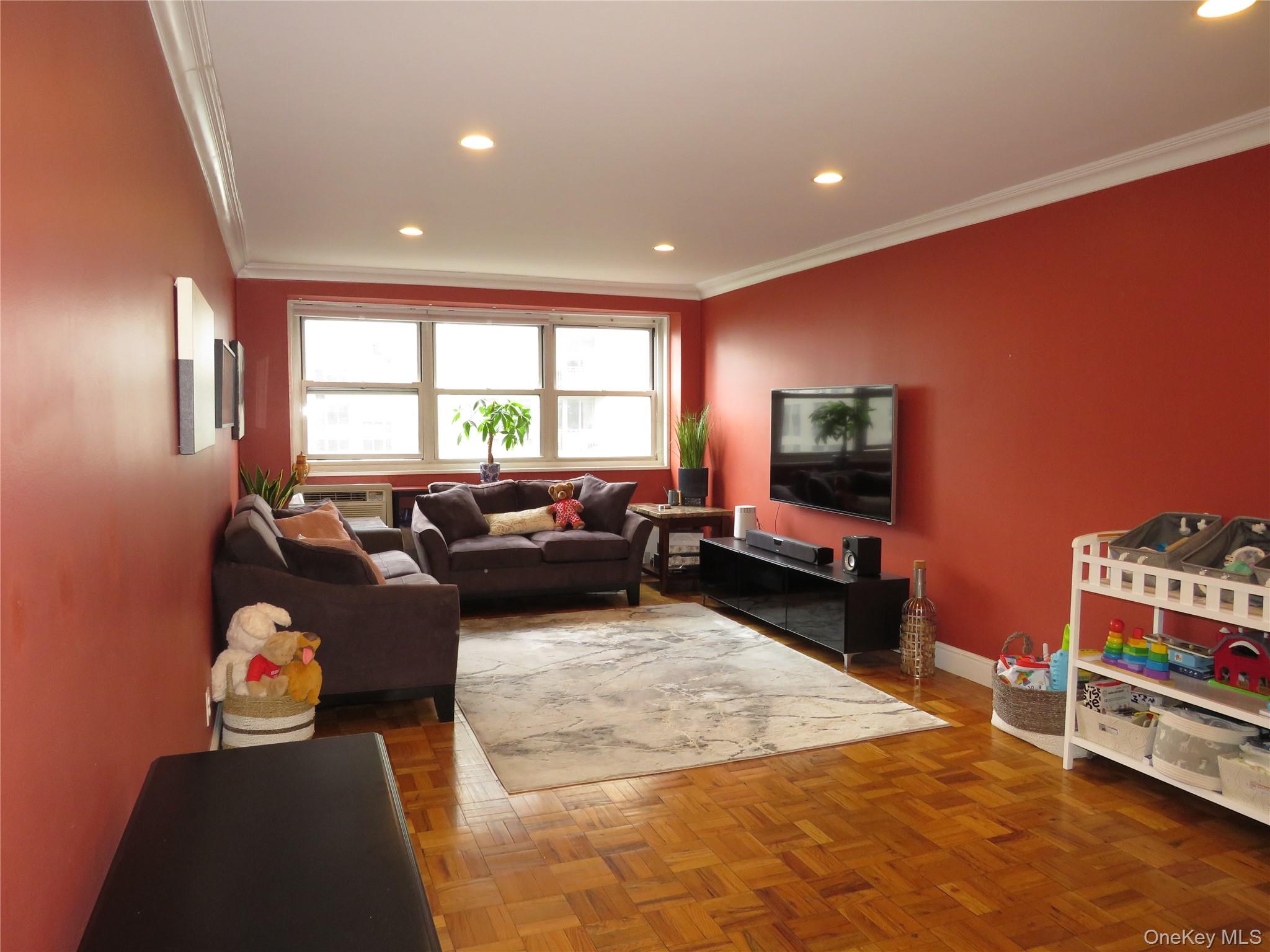 33 Barker Avenue # 5G, White Plains, NY 10601