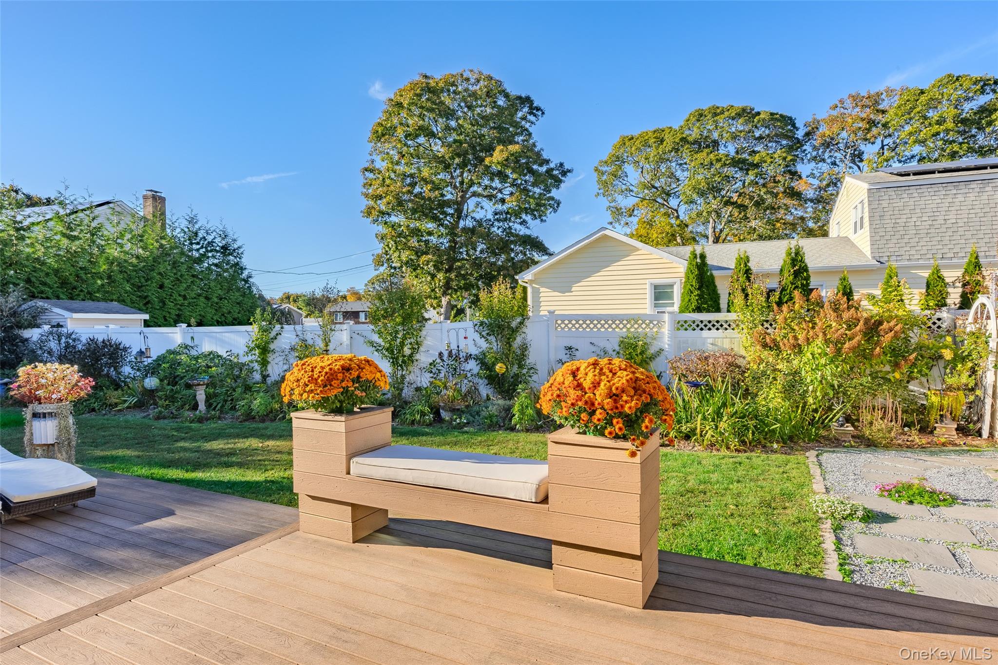 10 S Old Neck Road, Center Moriches, NY 11934