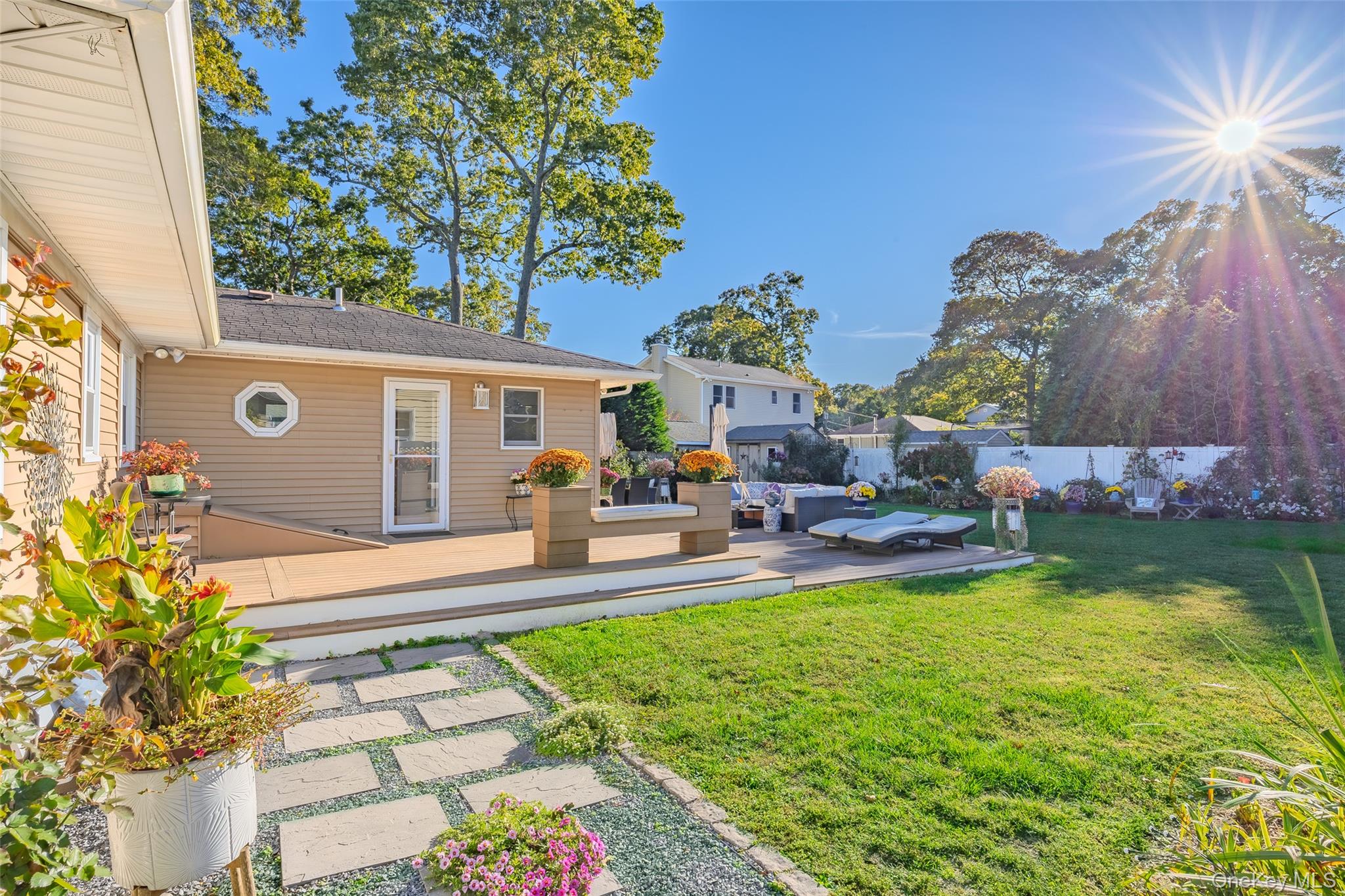 10 S Old Neck Road, Center Moriches, NY 11934