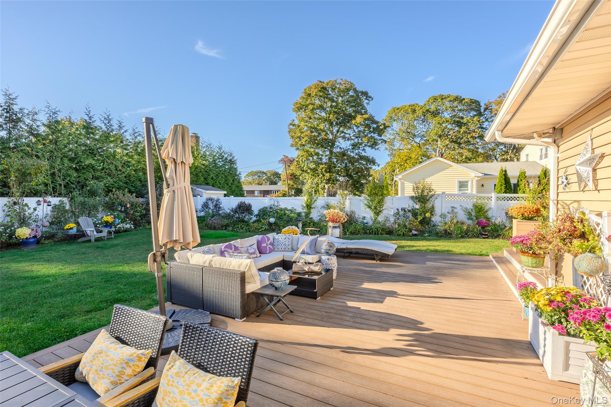 10 S Old Neck Road, Center Moriches, NY 11934