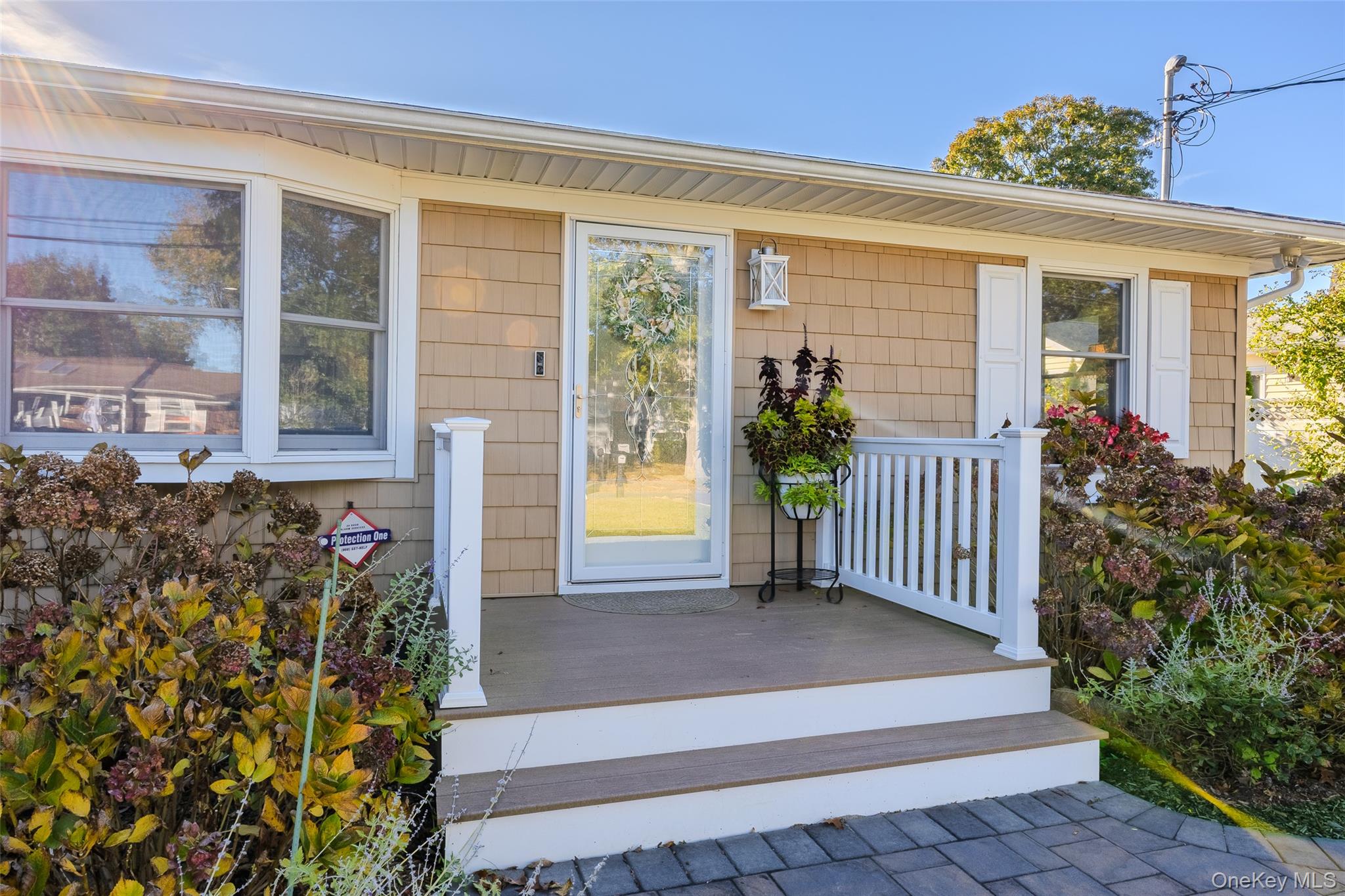 10 S Old Neck Road, Center Moriches, NY 11934