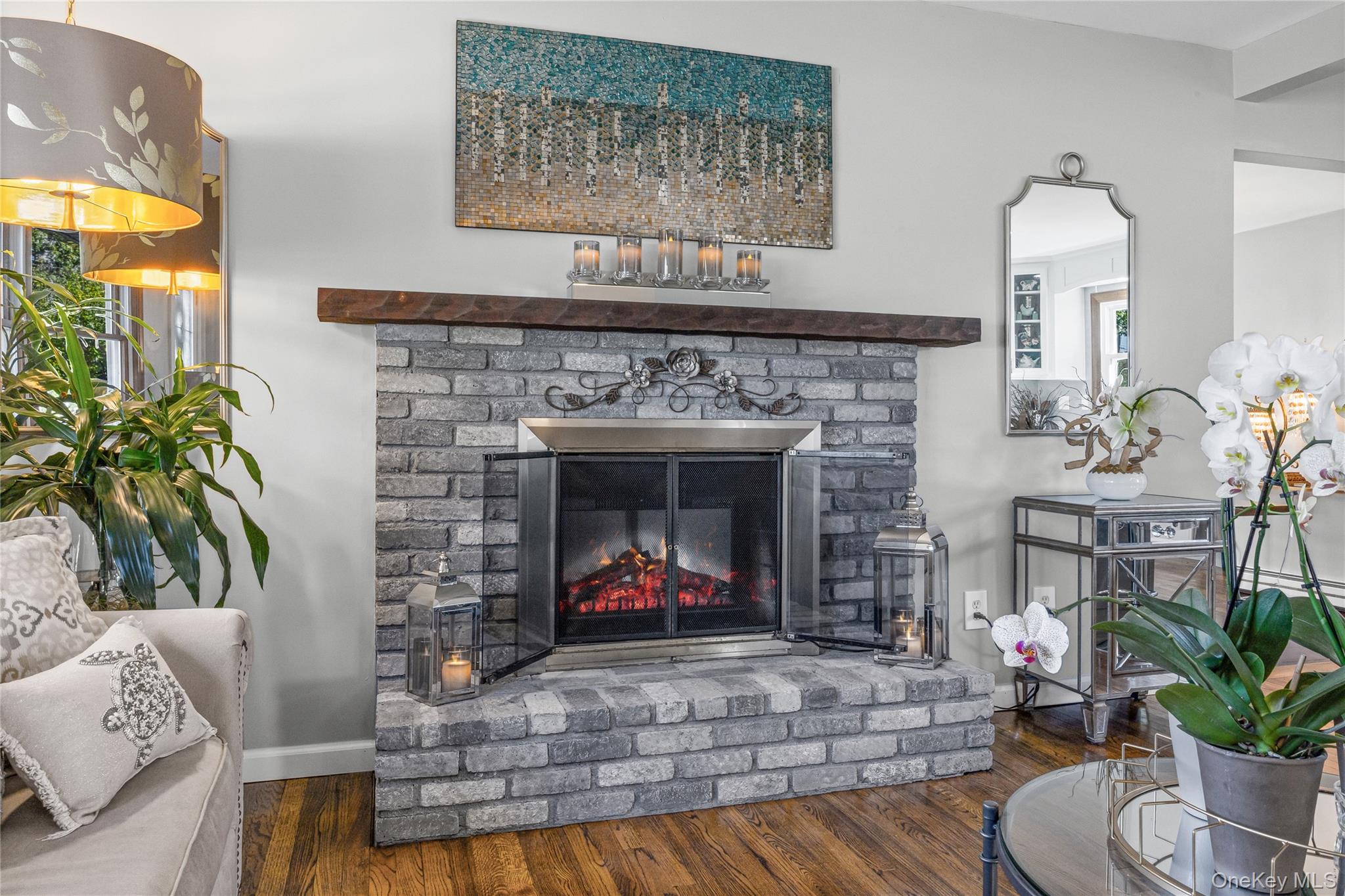 10 S Old Neck Road, Center Moriches, NY 11934