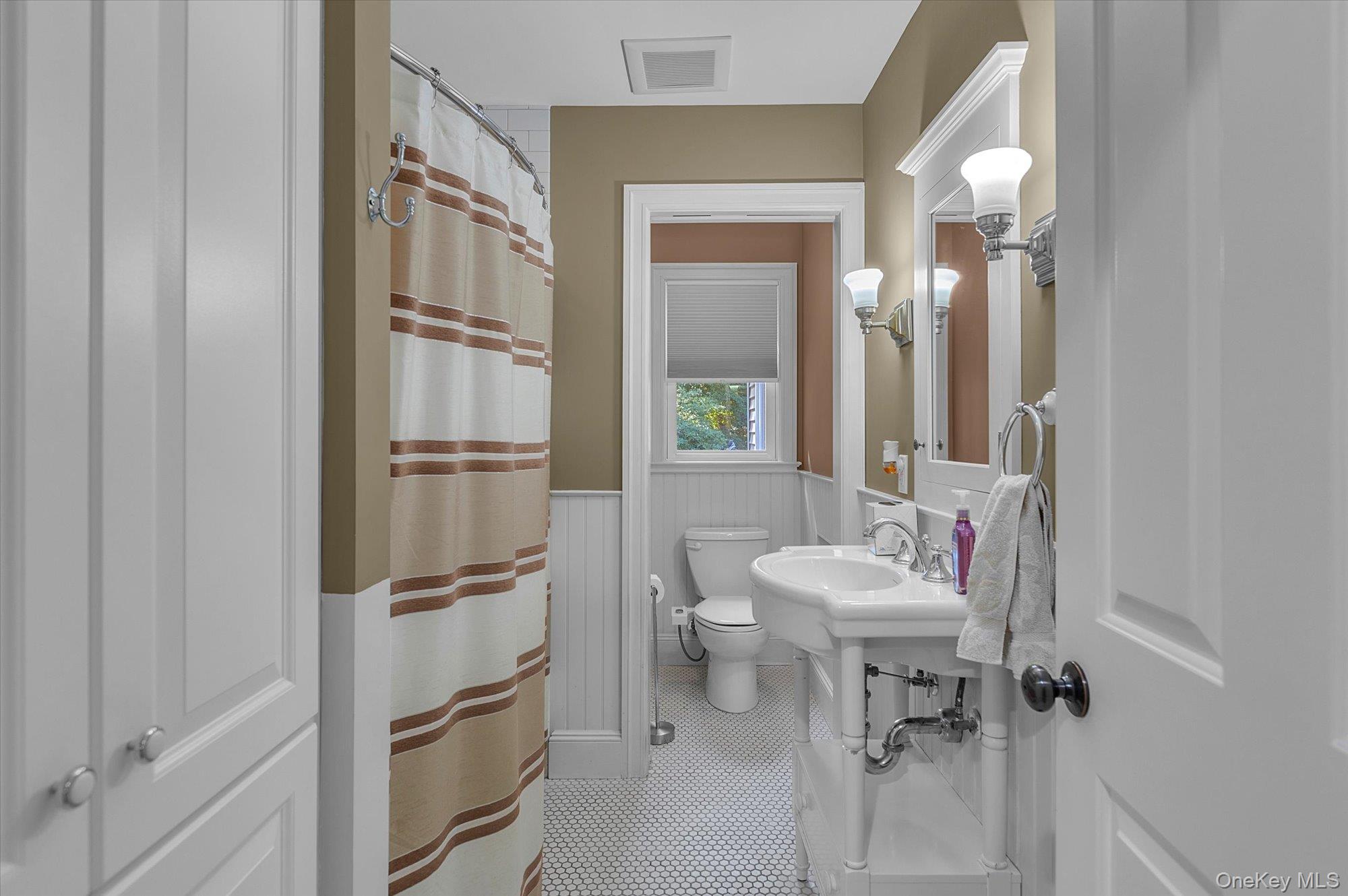 29 Bayberry Road, Wading River, NY 11792