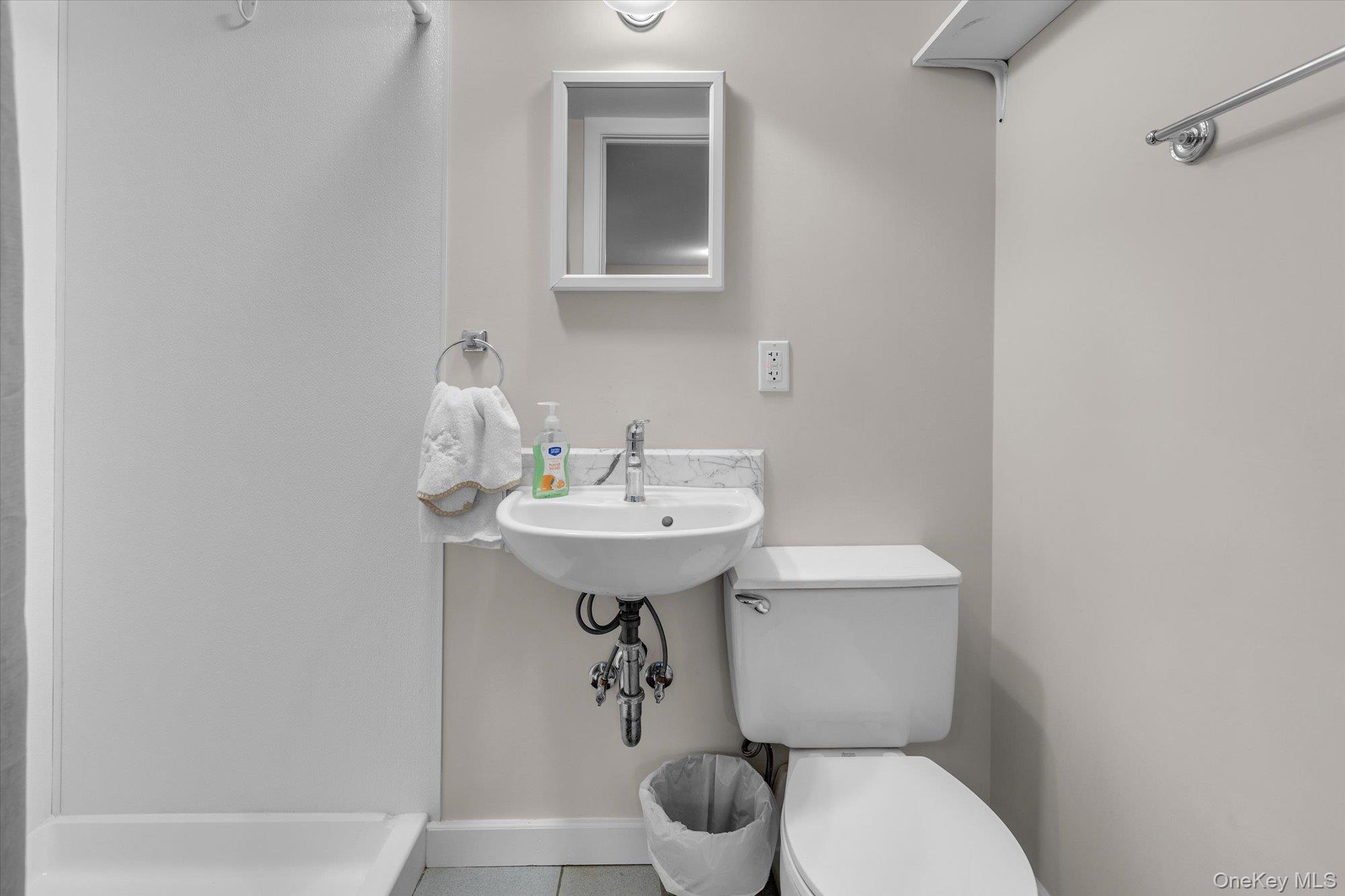 29 Bayberry Road, Wading River, NY 11792