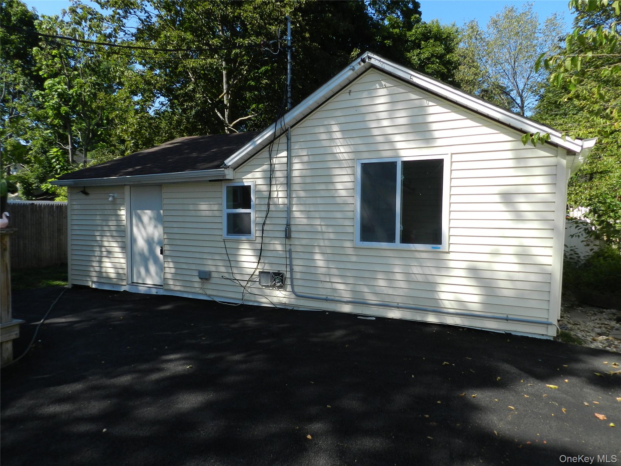 75 Thorne Street, Patchogue, NY 11772