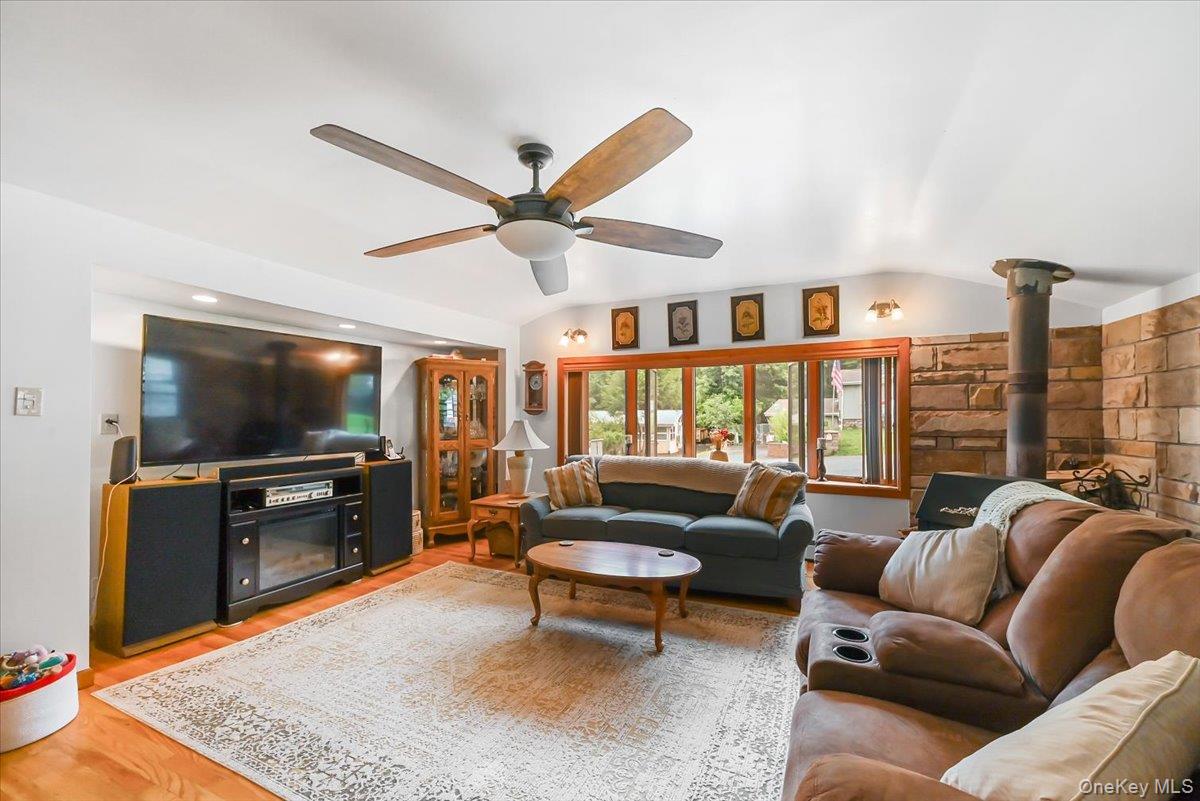 33 Ann Lane, Mountain Dale, NY 12763