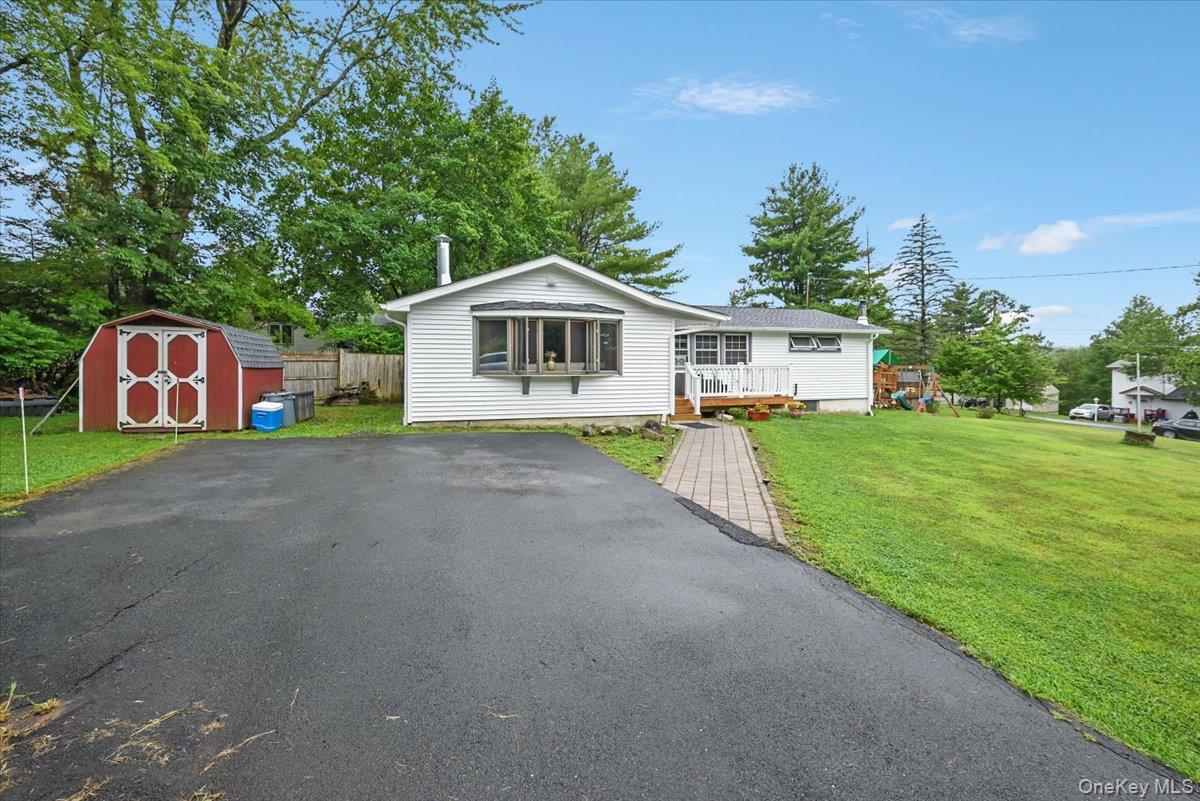 33 Ann Lane, Mountain Dale, NY 12763
