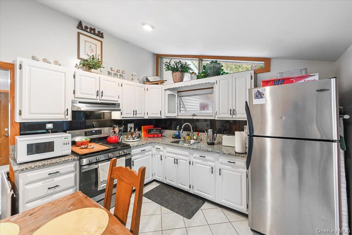 33 Ann Lane, Mountain Dale, NY 12763