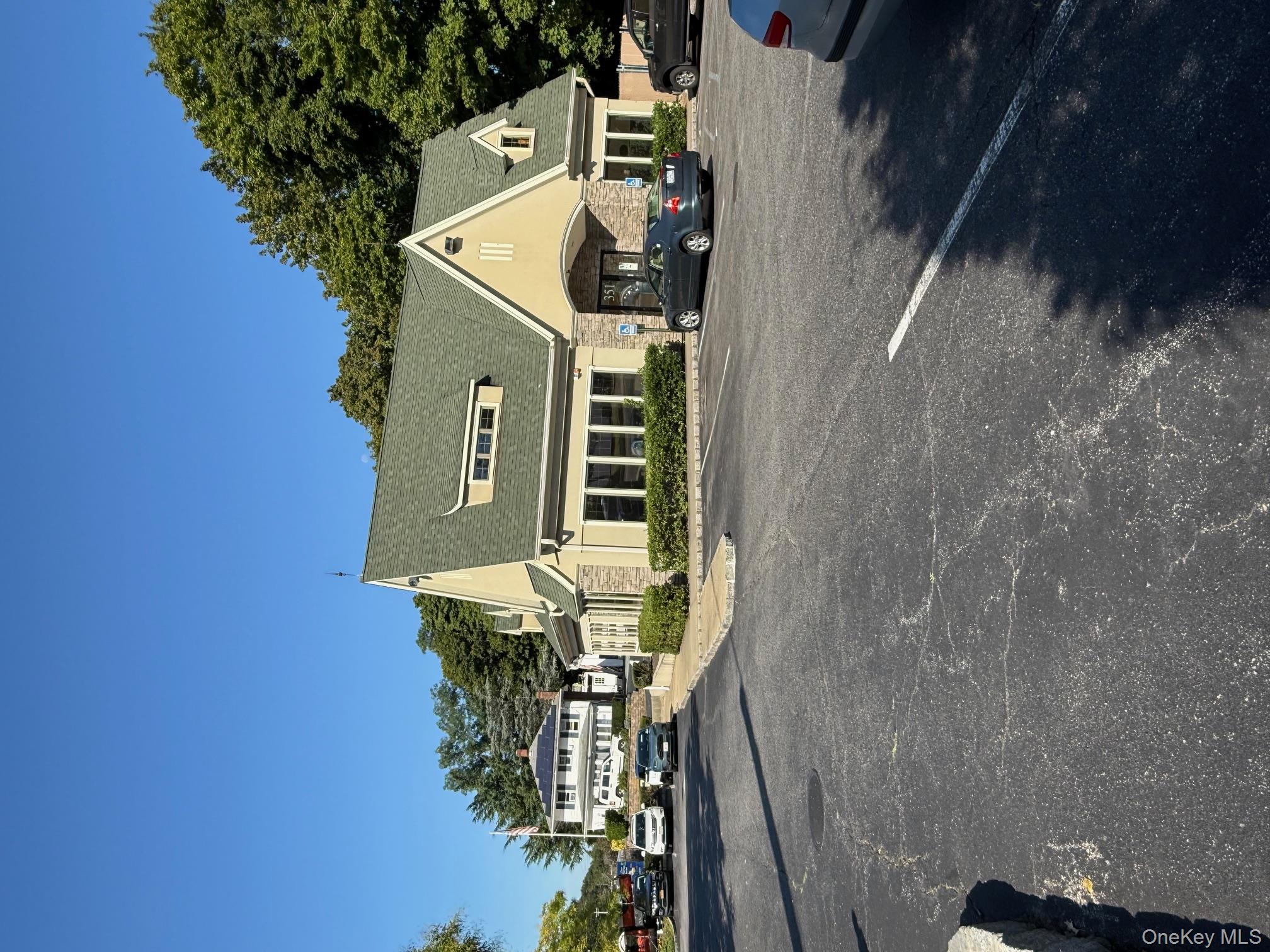 351 Fort Salonga Road, Northport, NY 11768