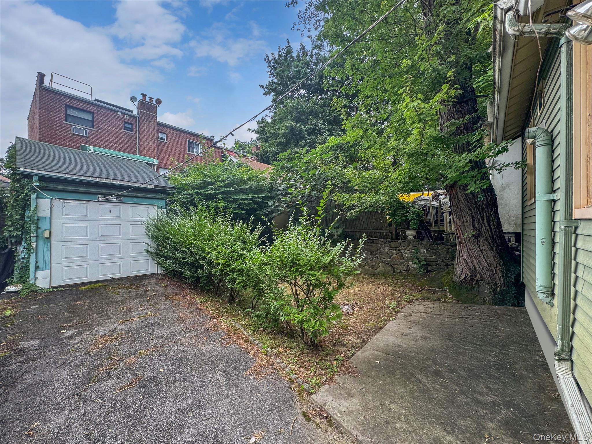 2123 Garrett Place, Bronx, NY 10466