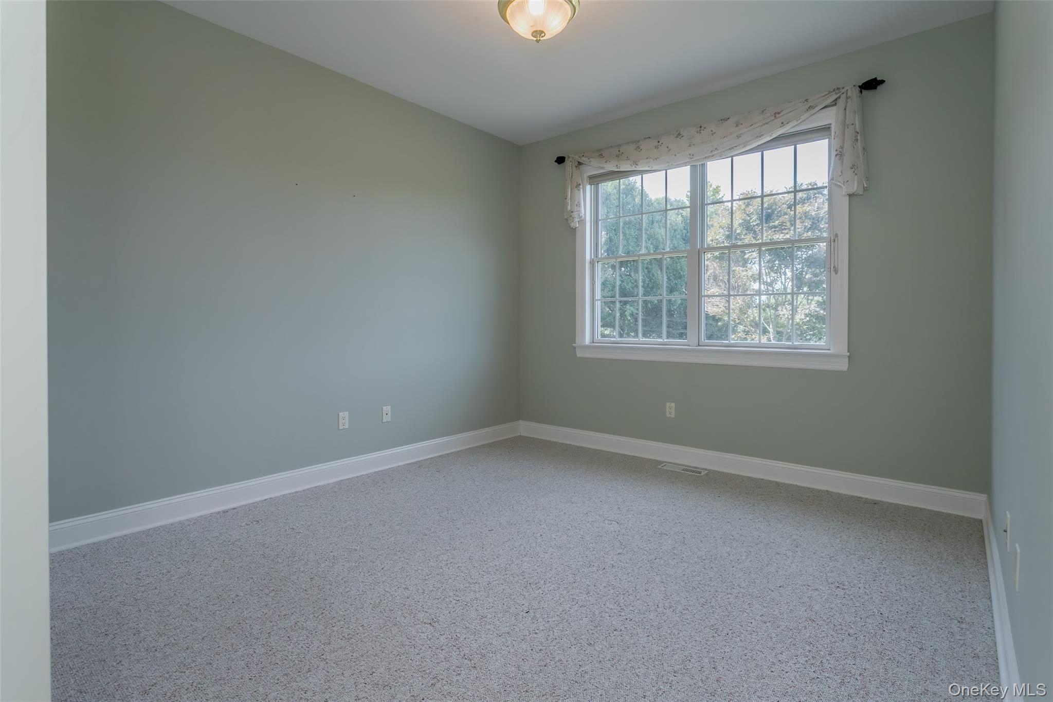 94 Prices Switch Road, Warwick, NY 10990