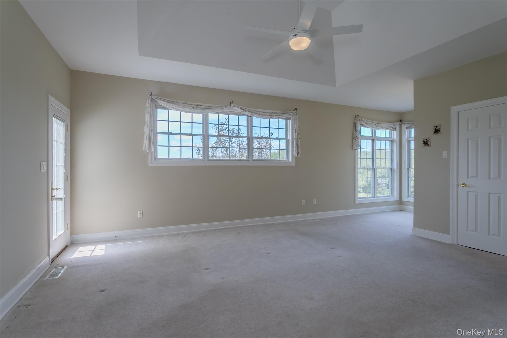 94 Prices Switch Road, Warwick, NY 10990