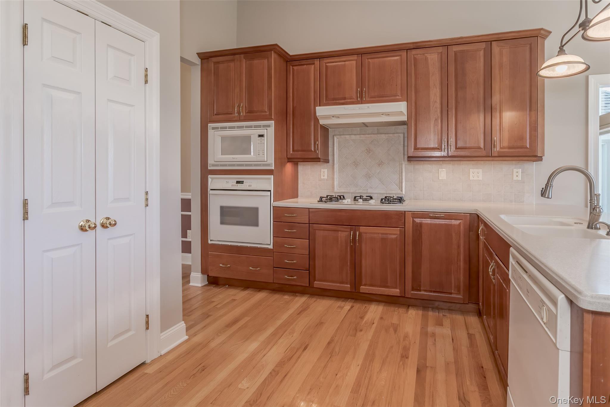 94 Prices Switch Road, Warwick, NY 10990