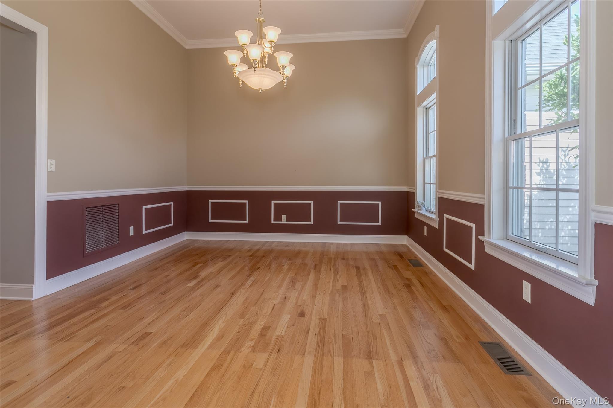 94 Prices Switch Road, Warwick, NY 10990