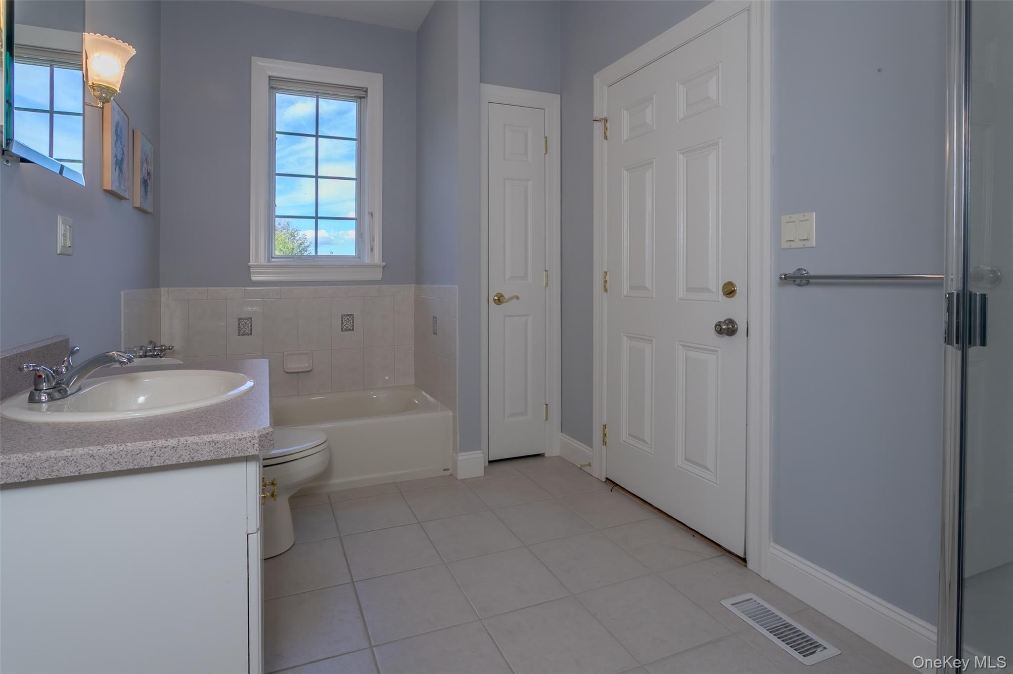 94 Prices Switch Road, Warwick, NY 10990