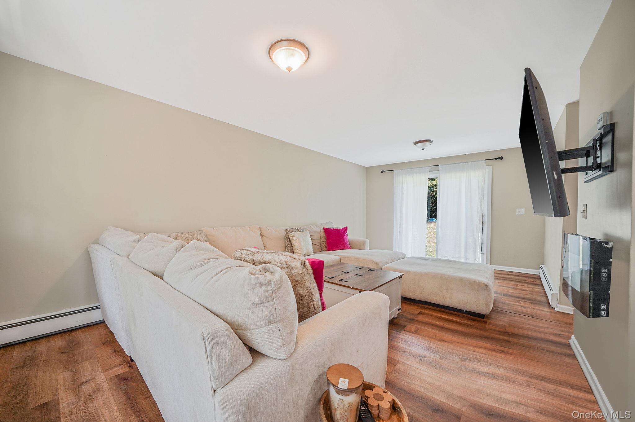 35 Maple Avenue, Bellport, NY 11713