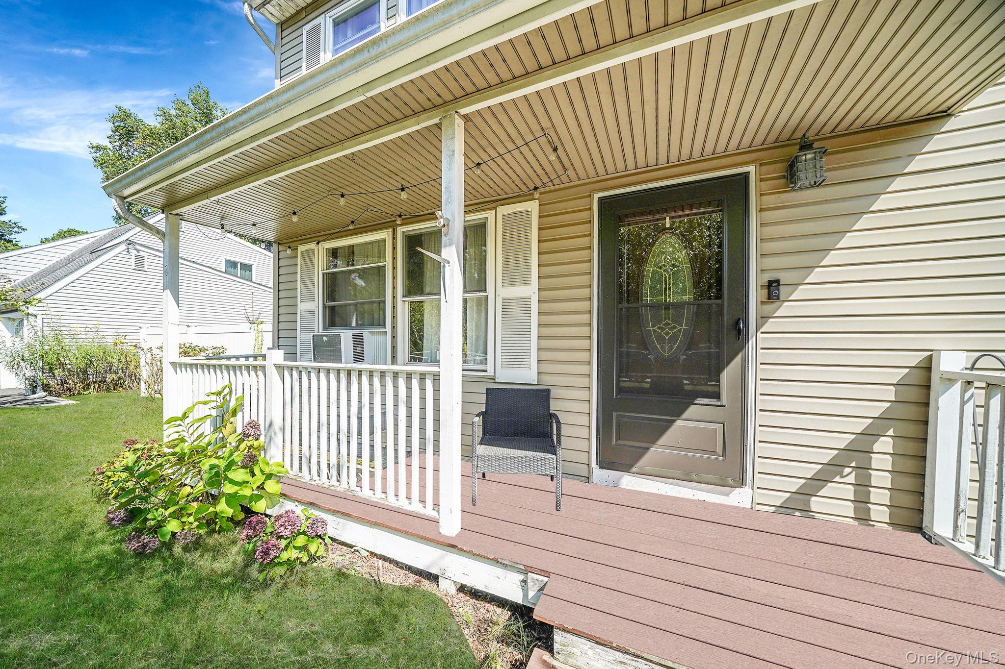 35 Maple Avenue, Bellport, NY 11713