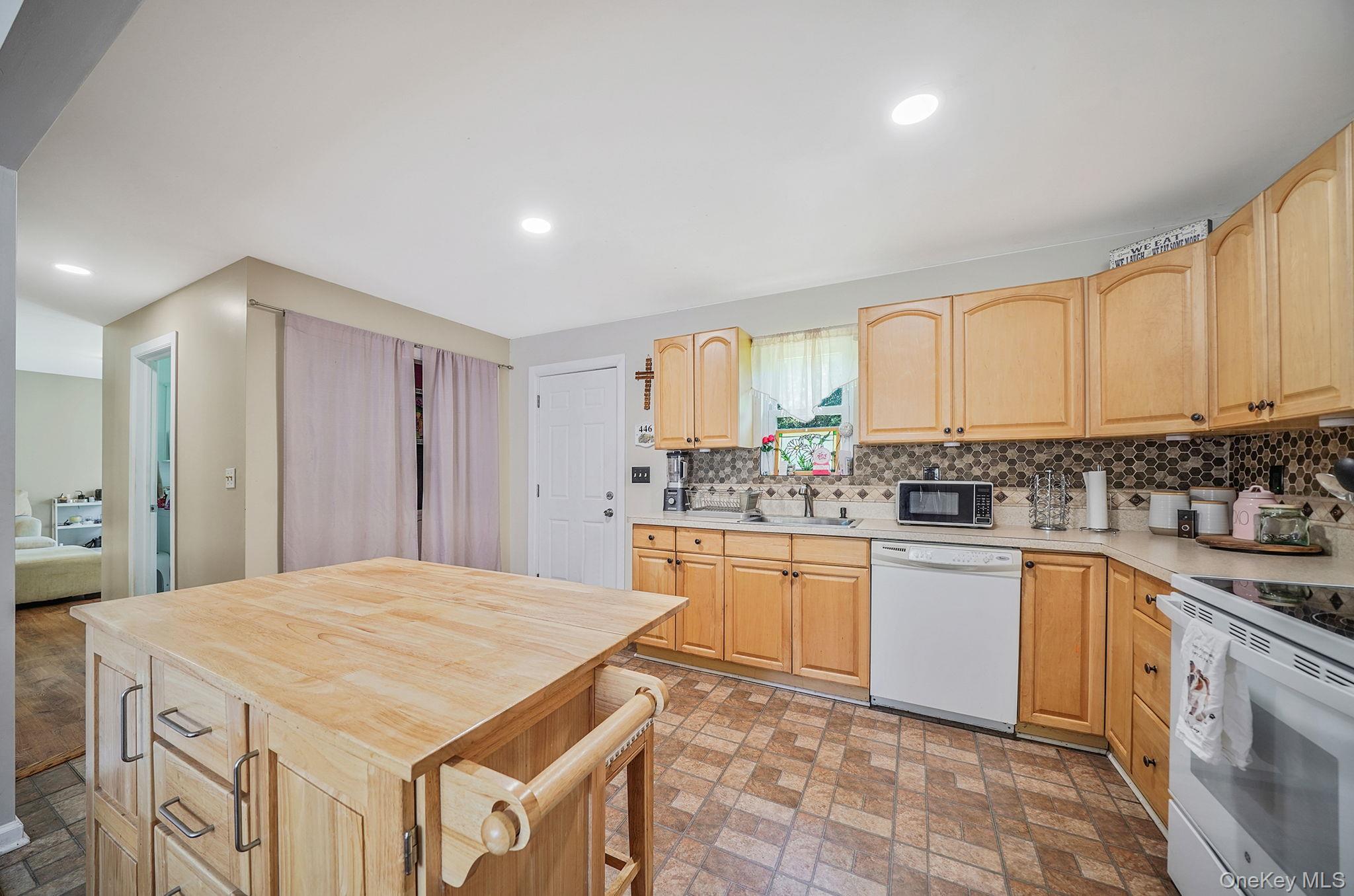 35 Maple Avenue, Bellport, NY 11713