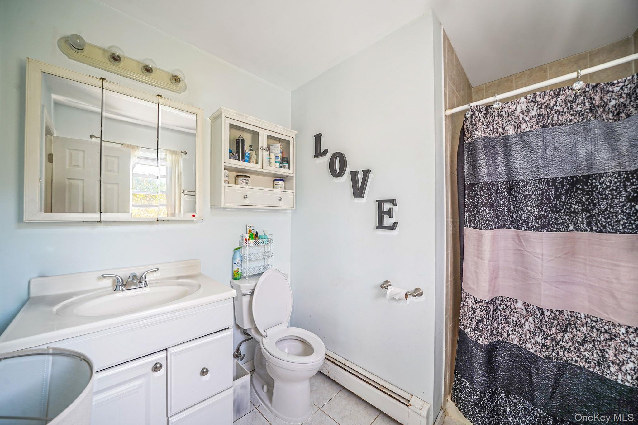 35 Maple Avenue, Bellport, NY 11713