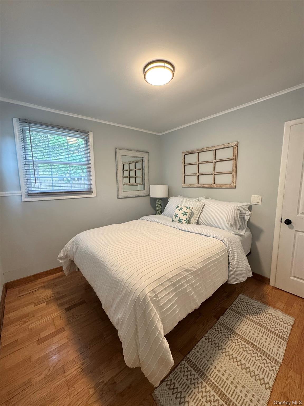 10 Chevy Chase Road, Hampton Bays, NY 11946