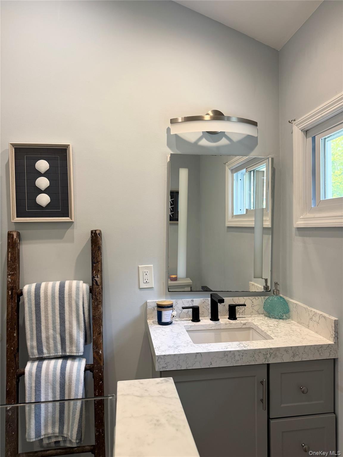 10 Chevy Chase Road, Hampton Bays, NY 11946