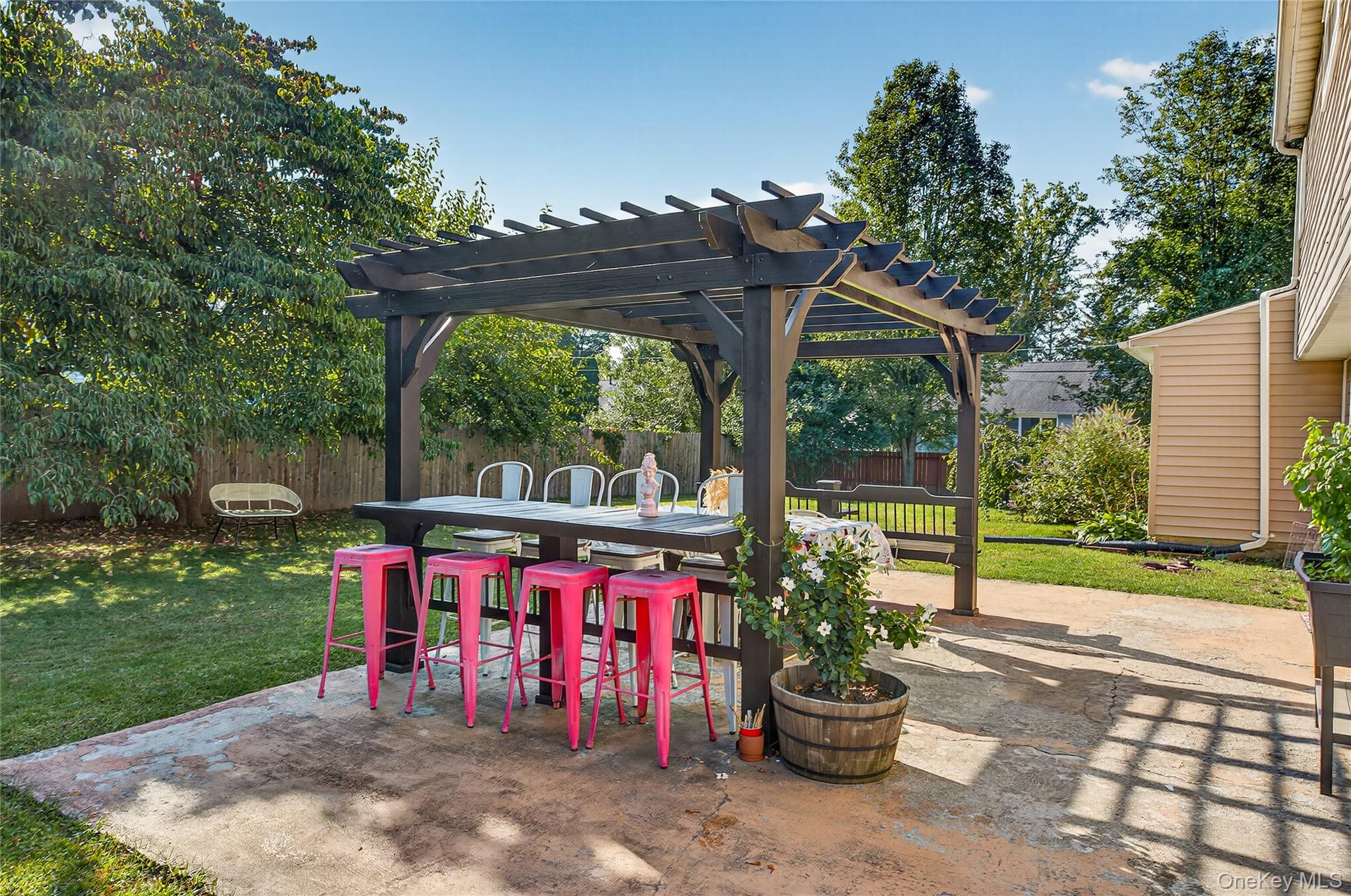 2 Edgewood Drive, Saugerties, NY 12477