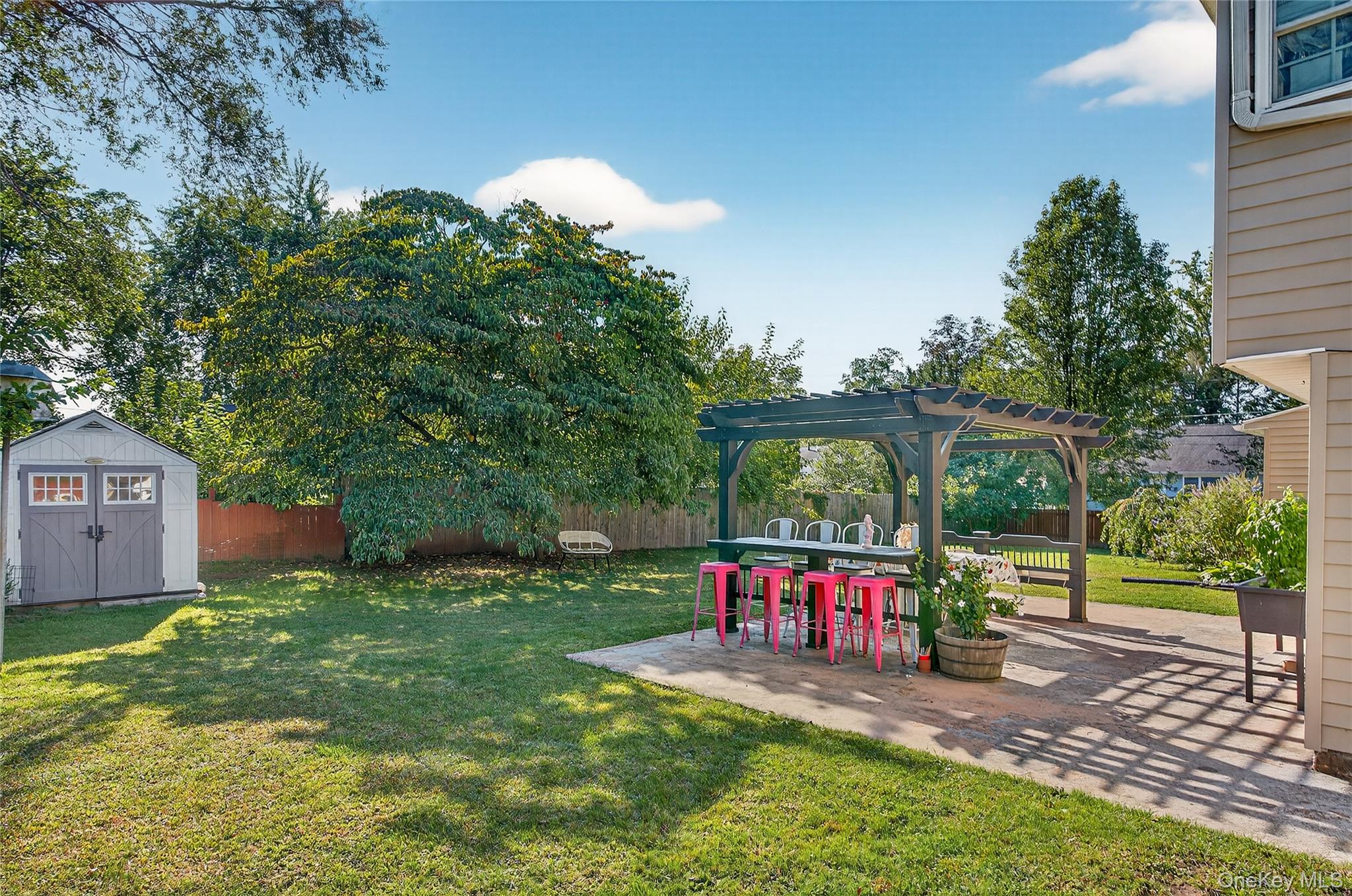 2 Edgewood Drive, Saugerties, NY 12477