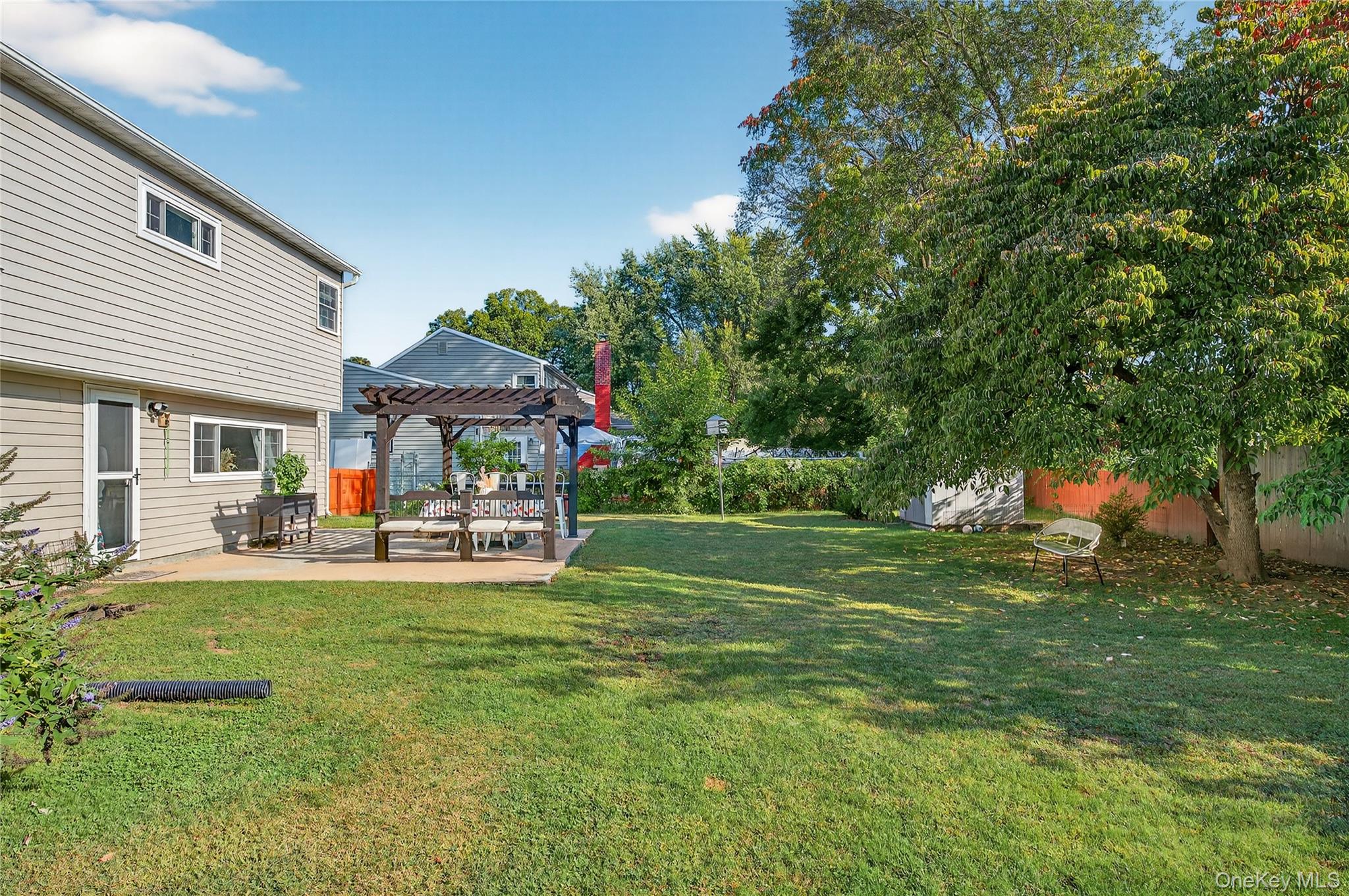 2 Edgewood Drive, Saugerties, NY 12477