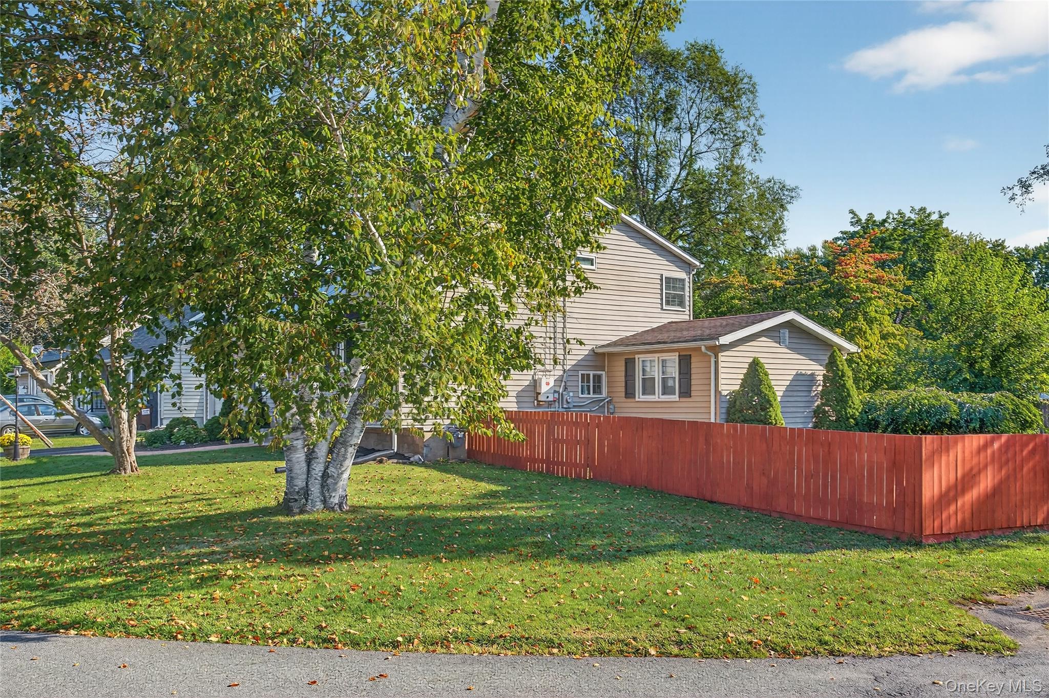 2 Edgewood Drive, Saugerties, NY 12477