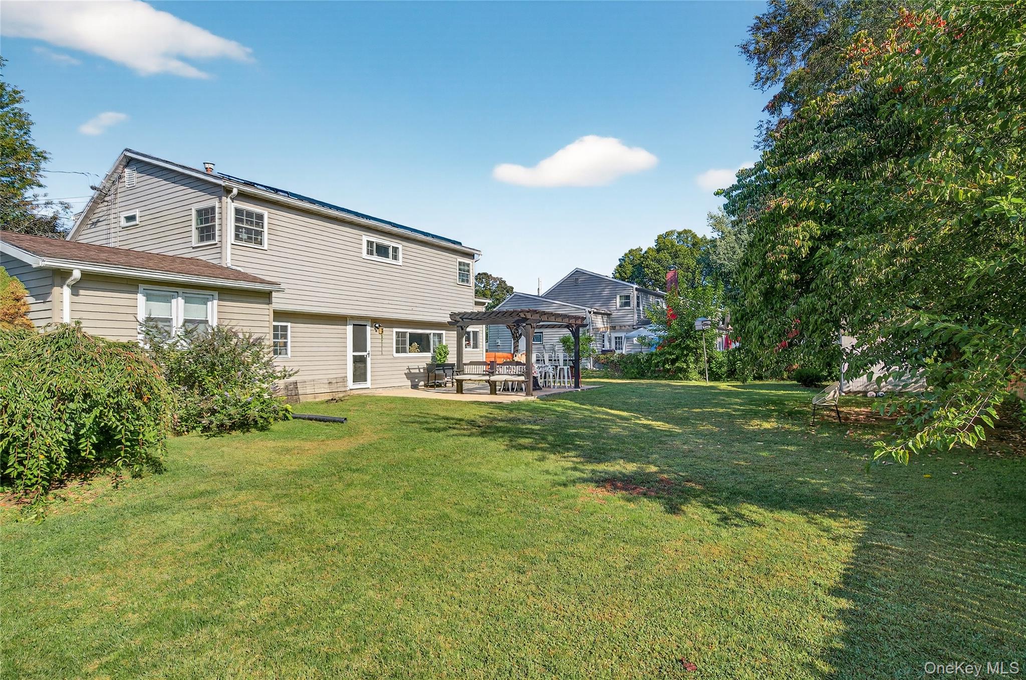 2 Edgewood Drive, Saugerties, NY 12477