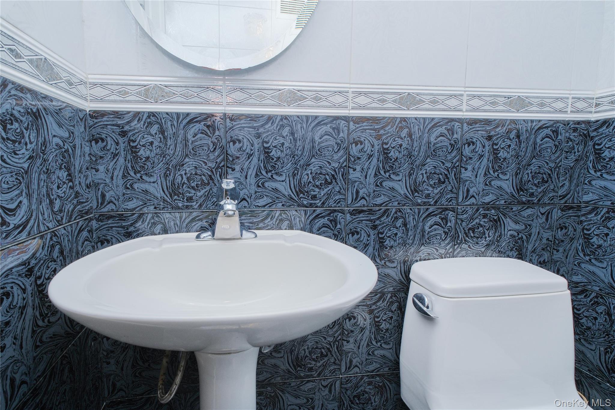 14 Ragazzi Ln, Staten Island, NY 10305