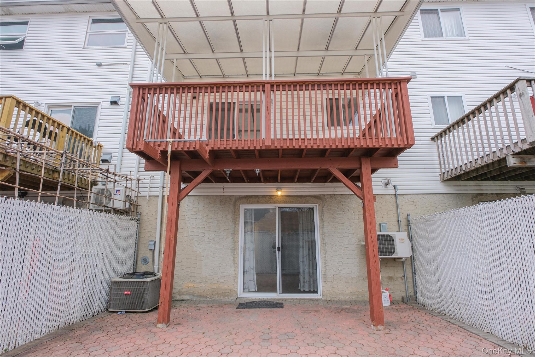 14 Ragazzi Ln, Staten Island, NY 10305