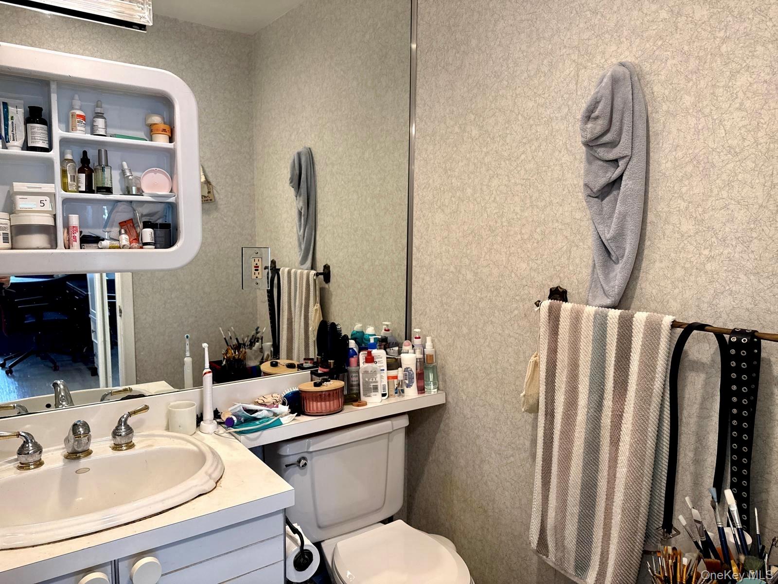 20607 Emily Road # 3, Bayside, NY 11360