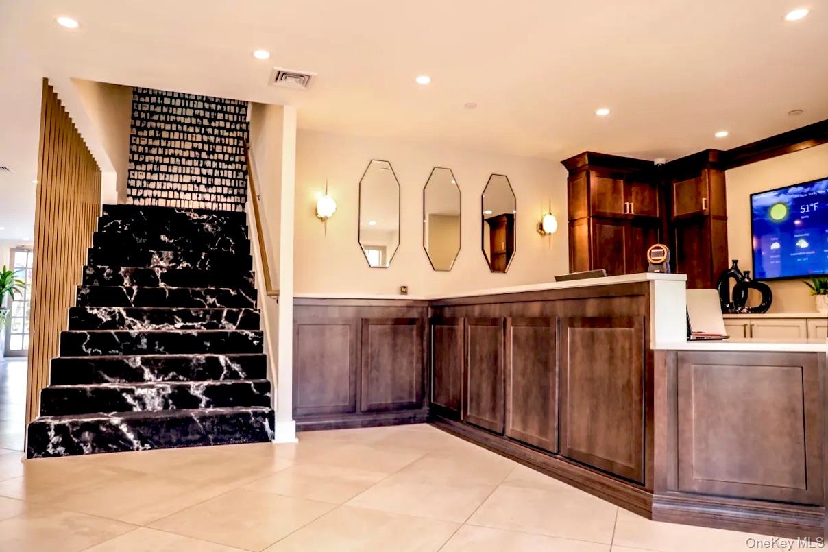 20607 Emily Road # 3, Bayside, NY 11360