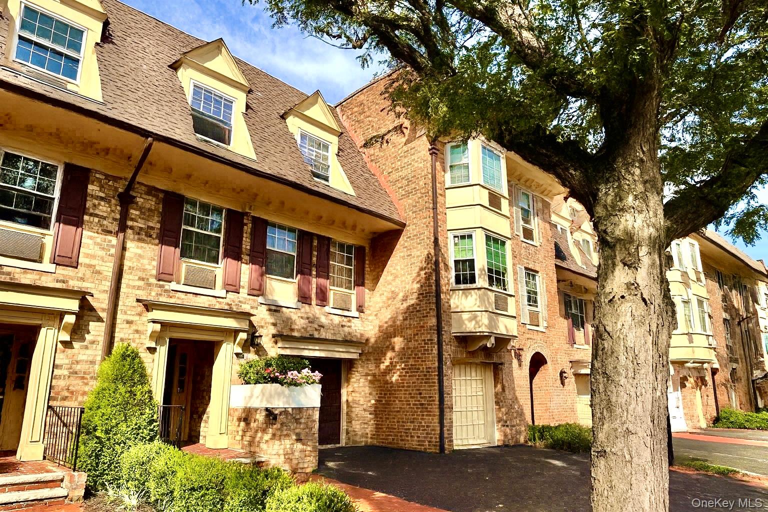 20607 Emily Road # 3, Bayside, NY 11360