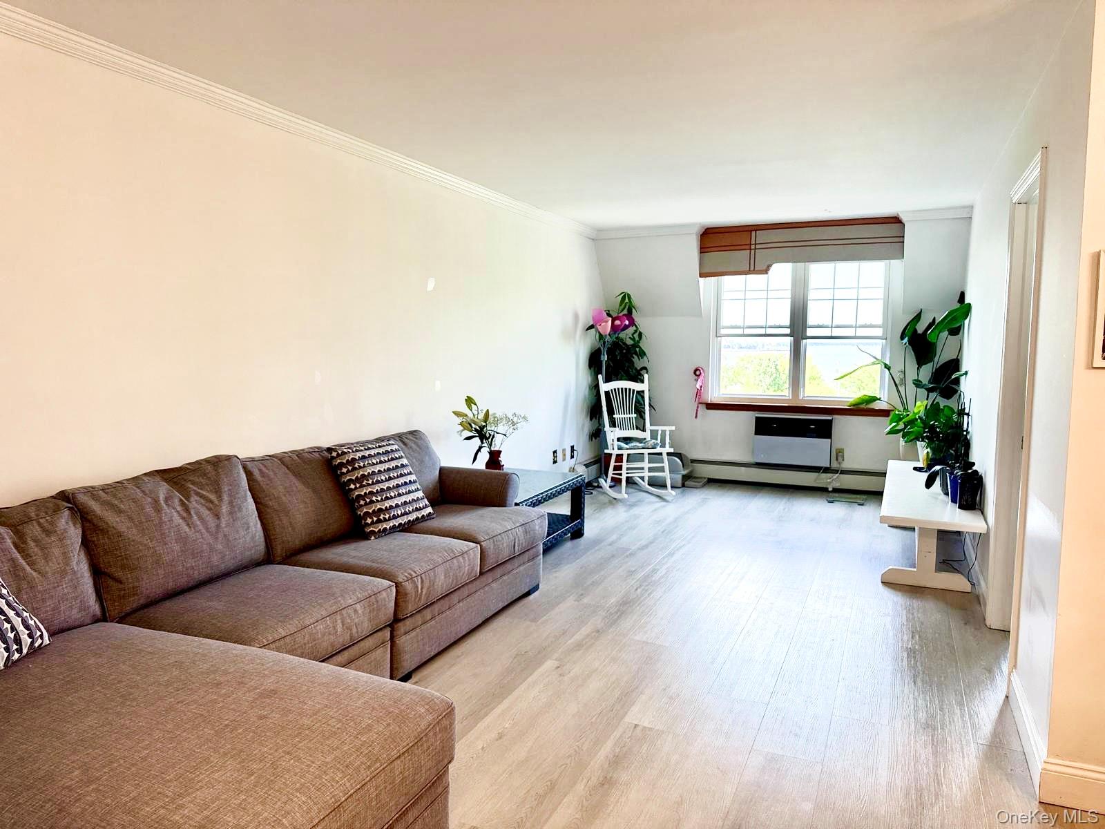 20607 Emily Road # 3, Bayside, NY 11360