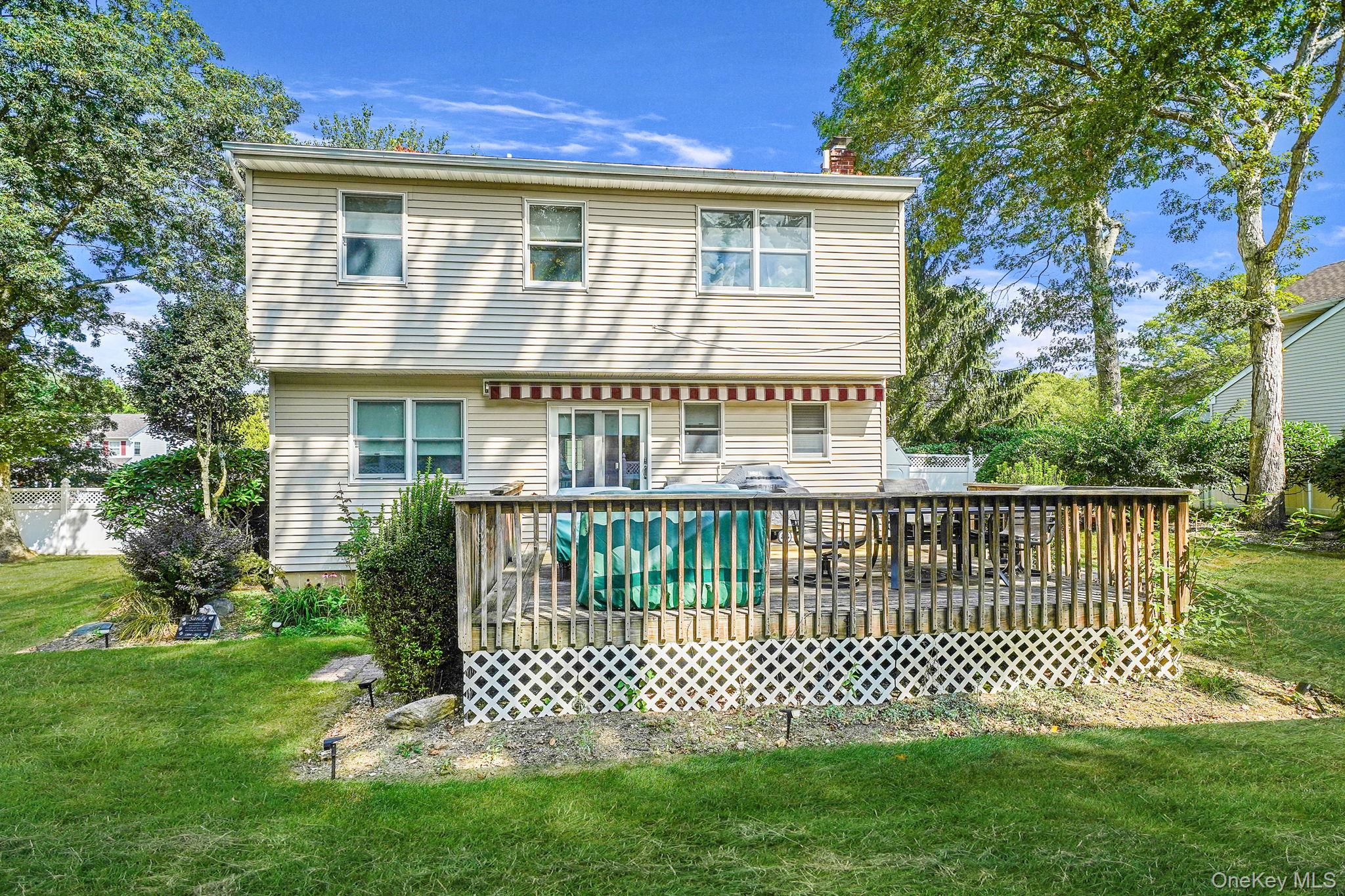 18 Doane Avenue, Port Jefferson Station, NY 11776