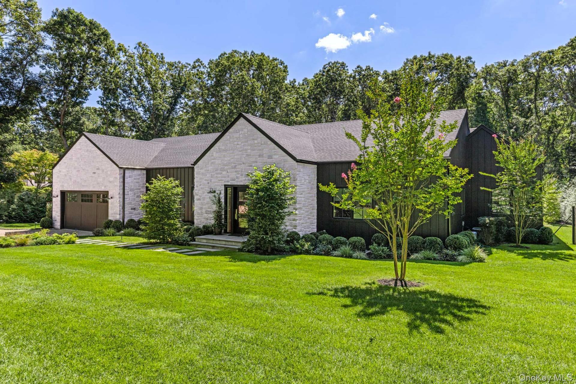 10 Wagon Lane, East Hampton, NY 11937