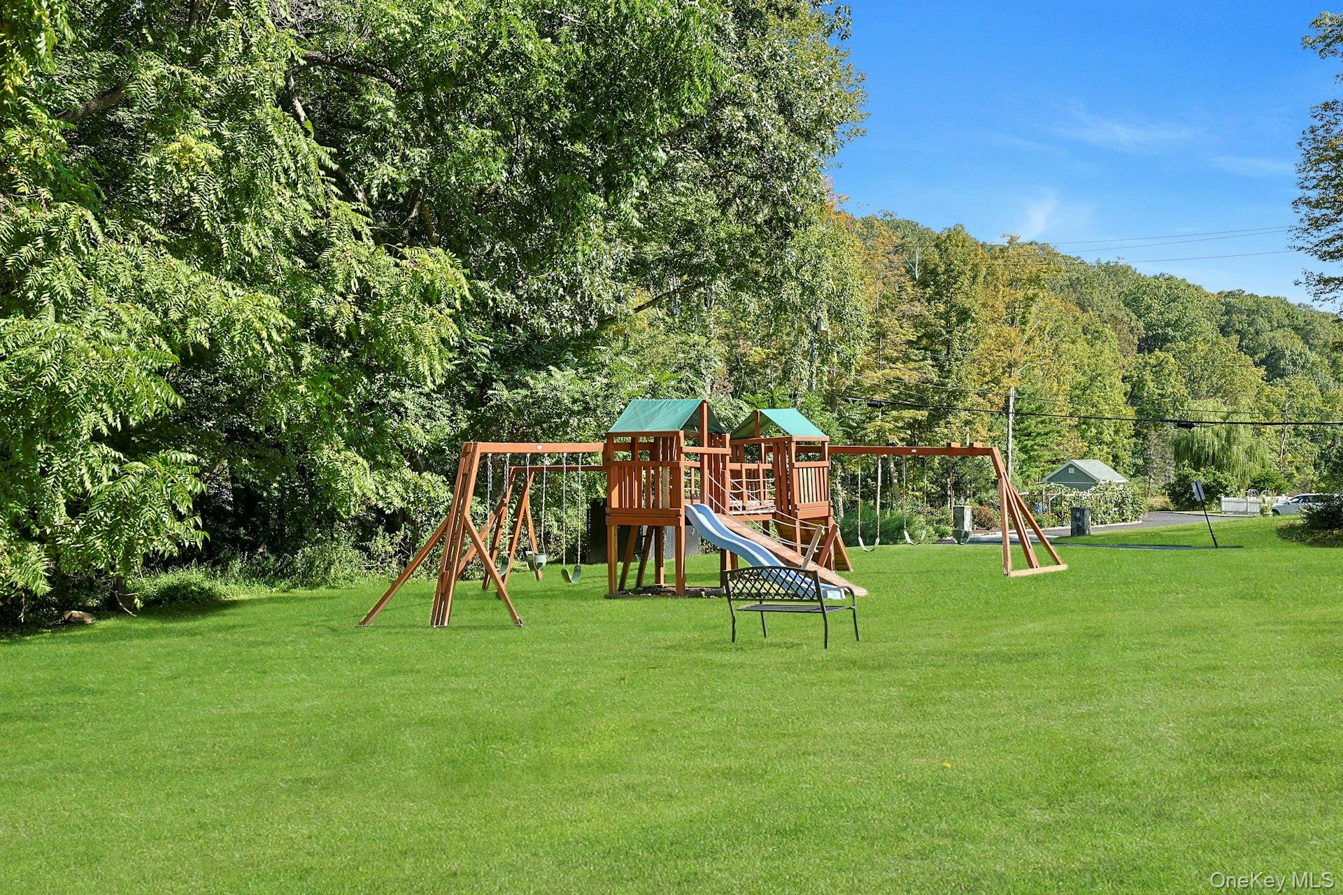 204 Holly Stream Court, Brewster, NY 10509