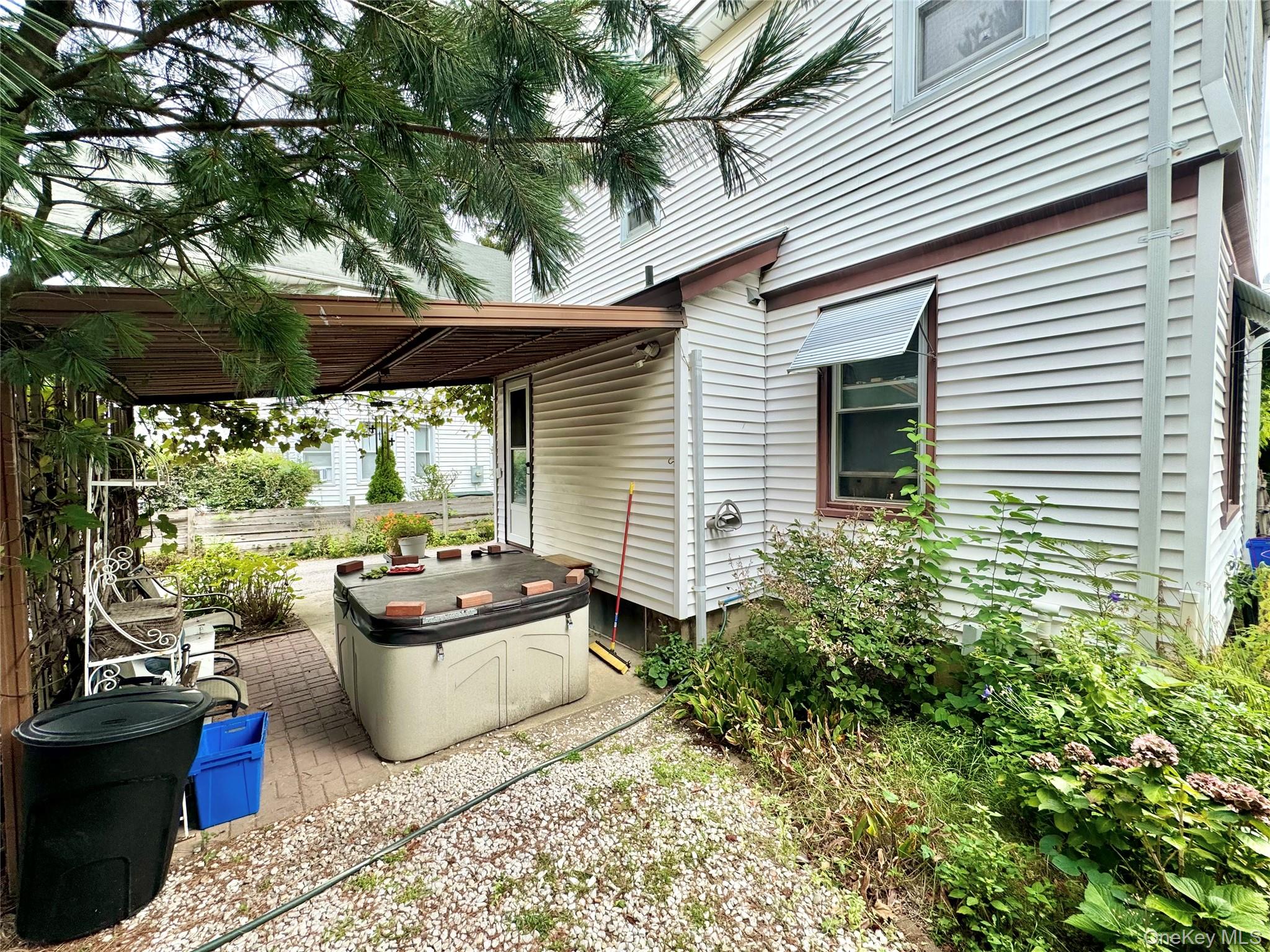 32 Herbert Avenue, Port Washington, NY 11050