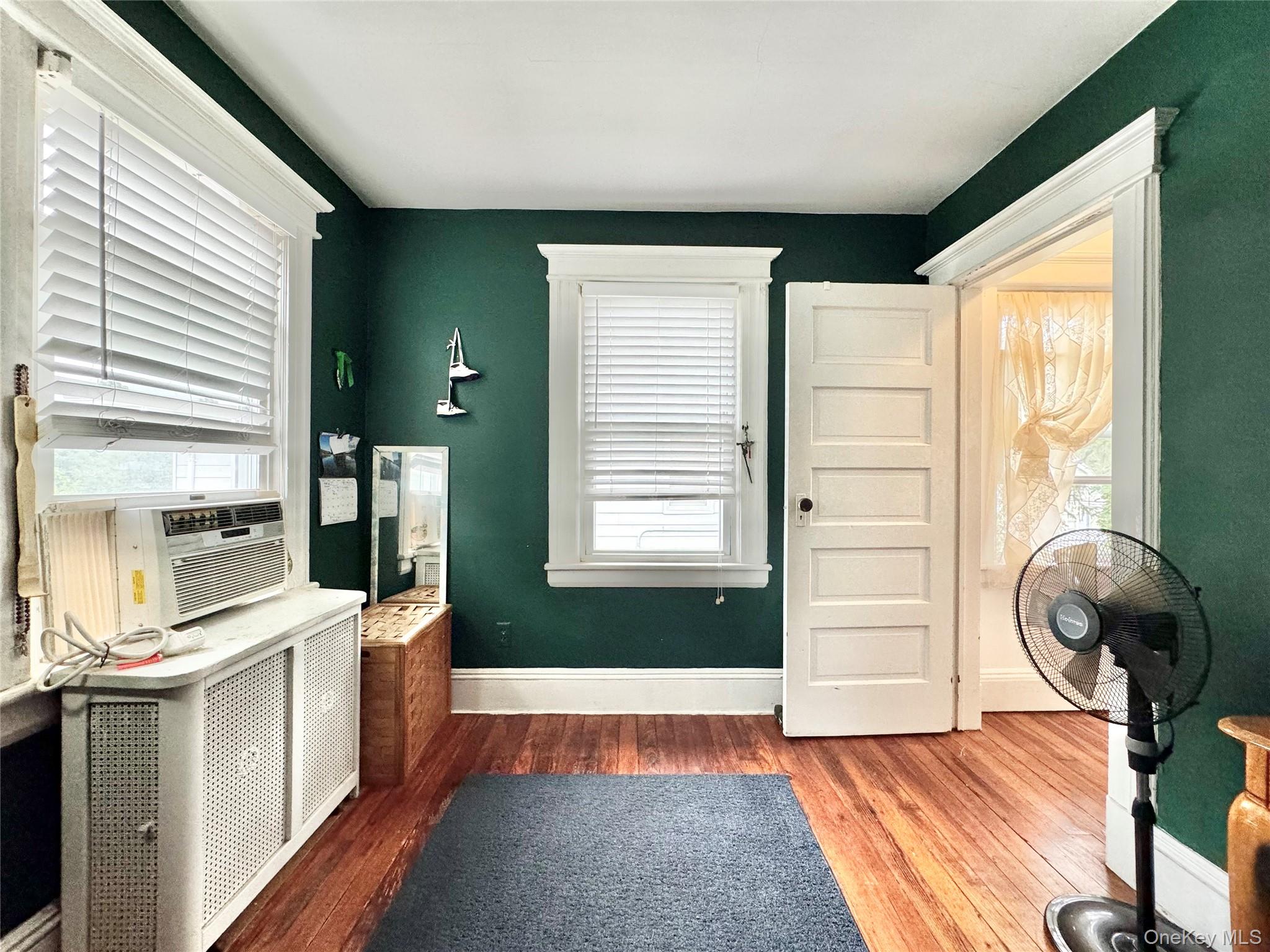 32 Herbert Avenue, Port Washington, NY 11050