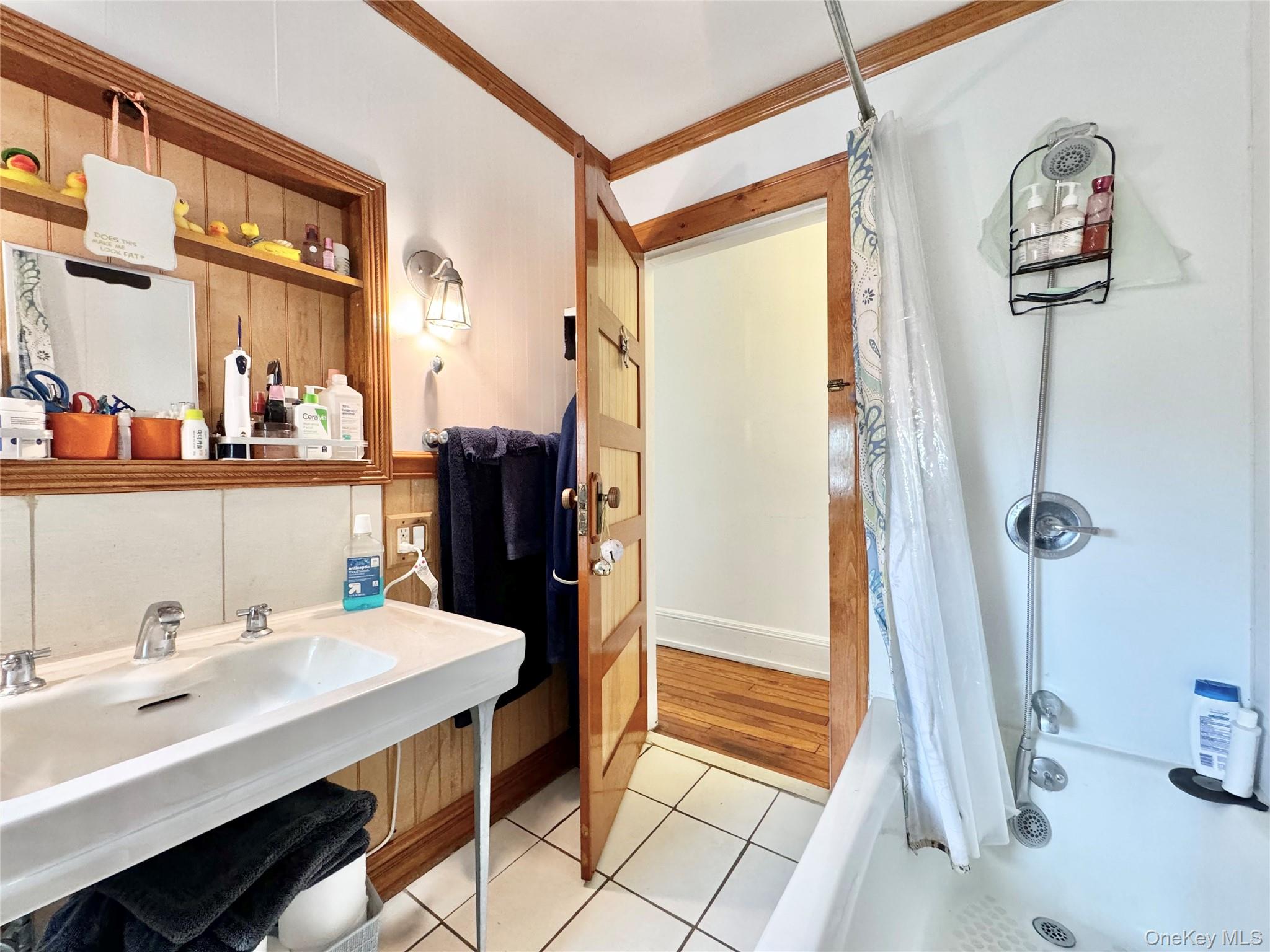 32 Herbert Avenue, Port Washington, NY 11050