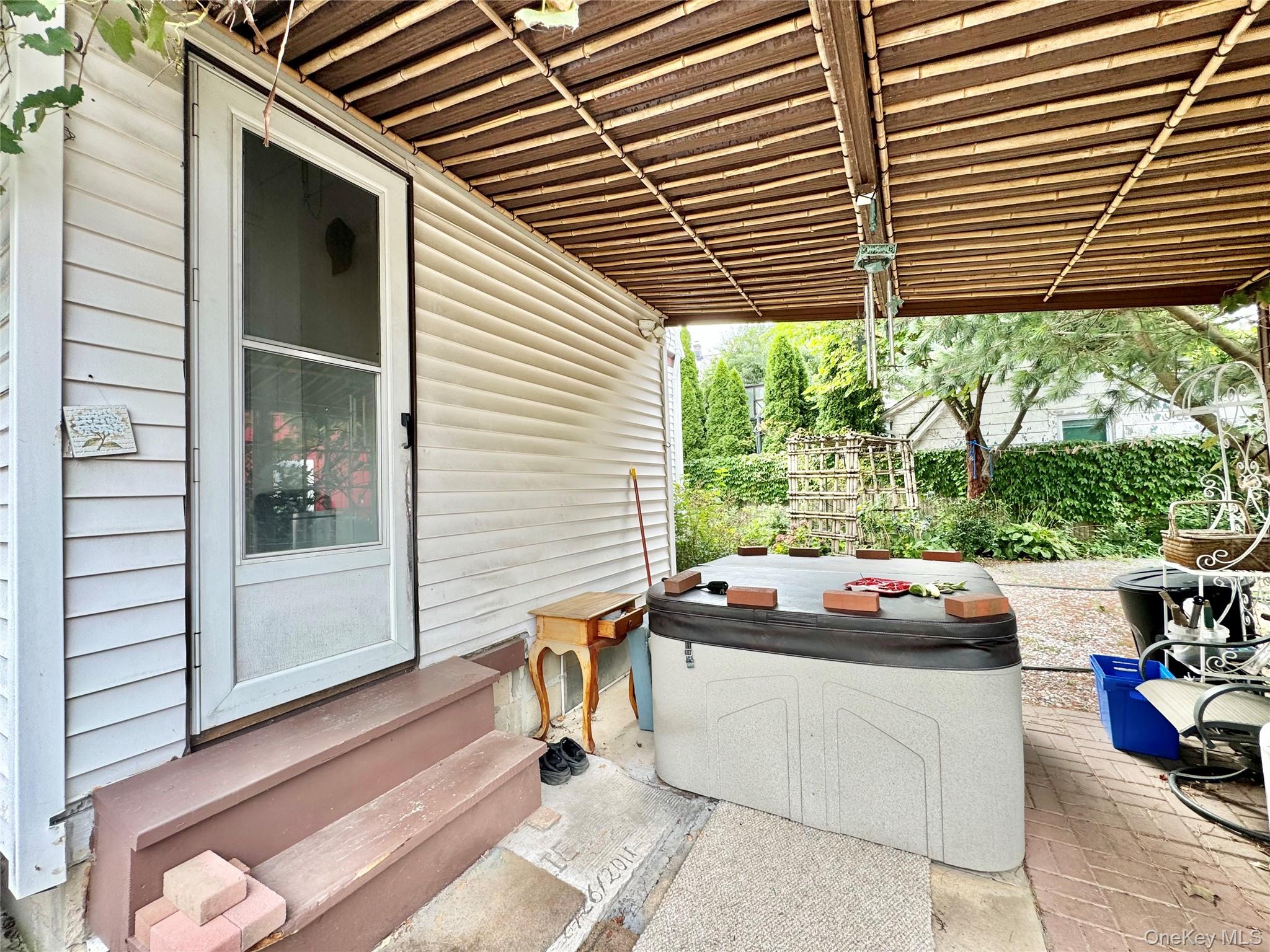 32 Herbert Avenue, Port Washington, NY 11050