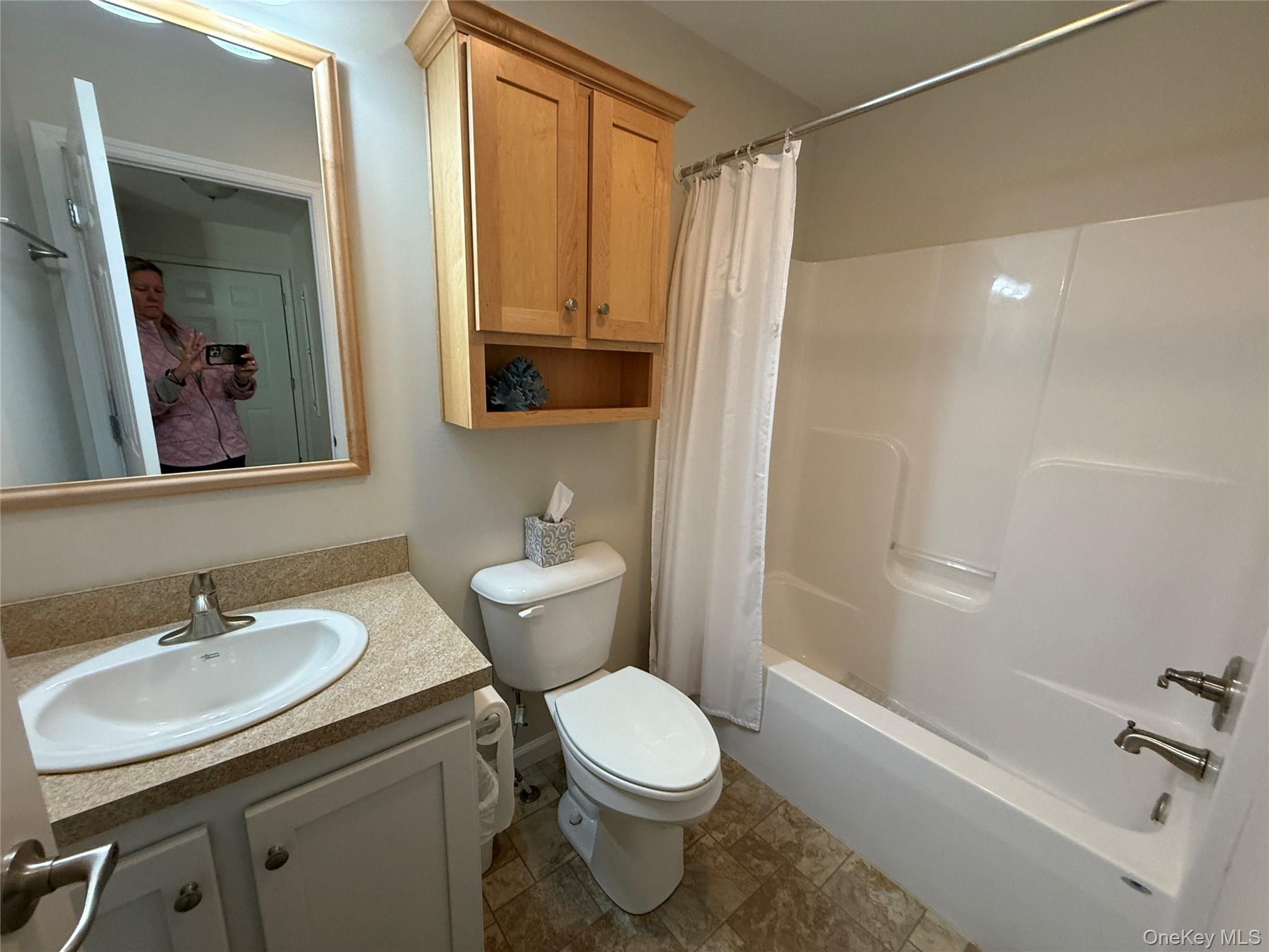 223 Brittany Terrace # 223, Rock Tavern, NY 12575