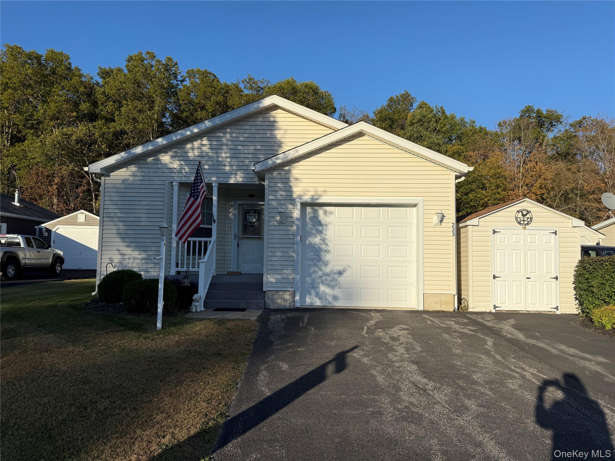 223 Brittany Terrace # 223, Rock Tavern, NY 12575